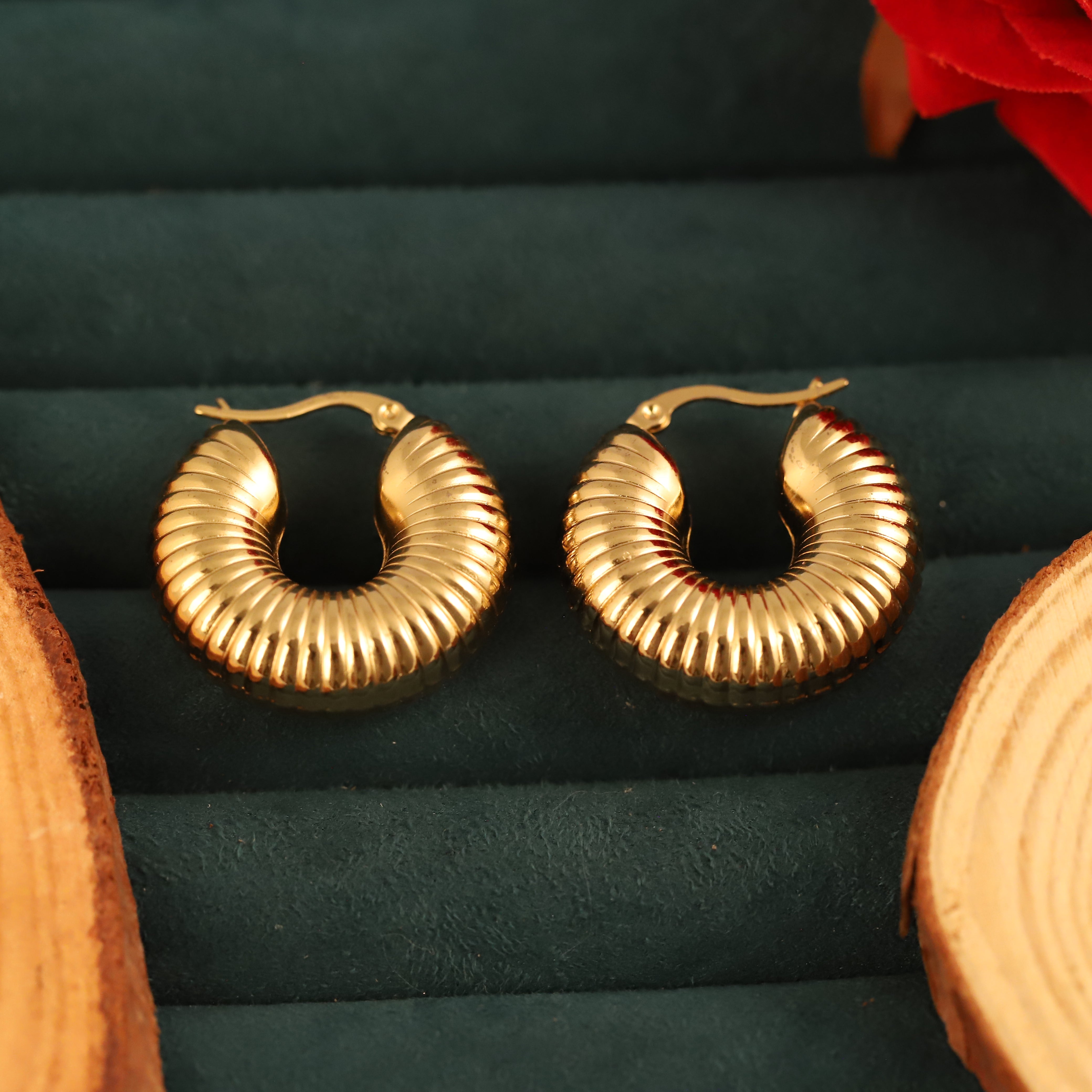 Classic Hoop Earrings – Gold Plated, Anti-Tarnish, Waterproof, Everyday Minimalist Jewelry (GOLD)