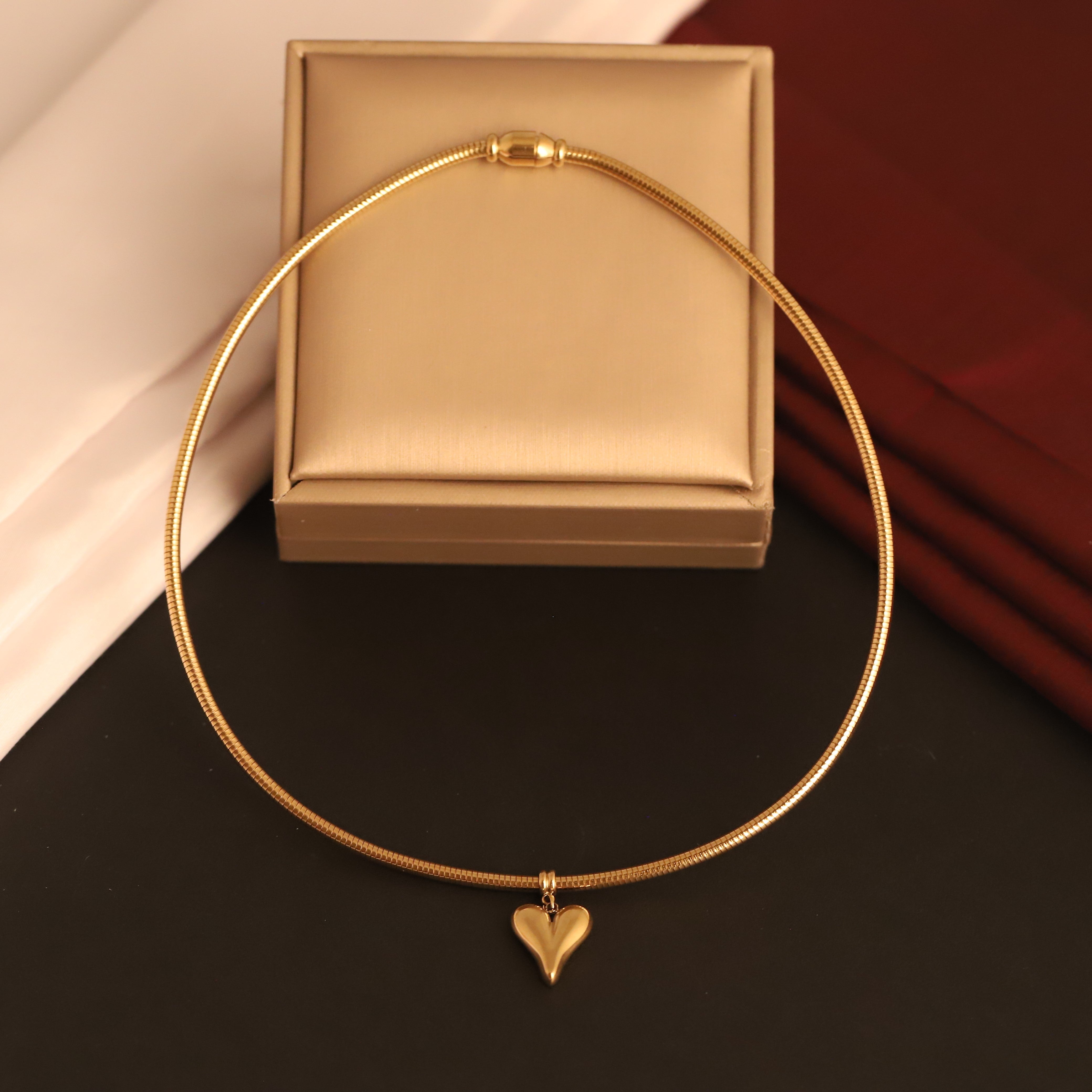 Heart Round Necklace Gold Plated – Single Layer, Anti-Tarnish, Waterproof, Minimalist Style (GOLD)