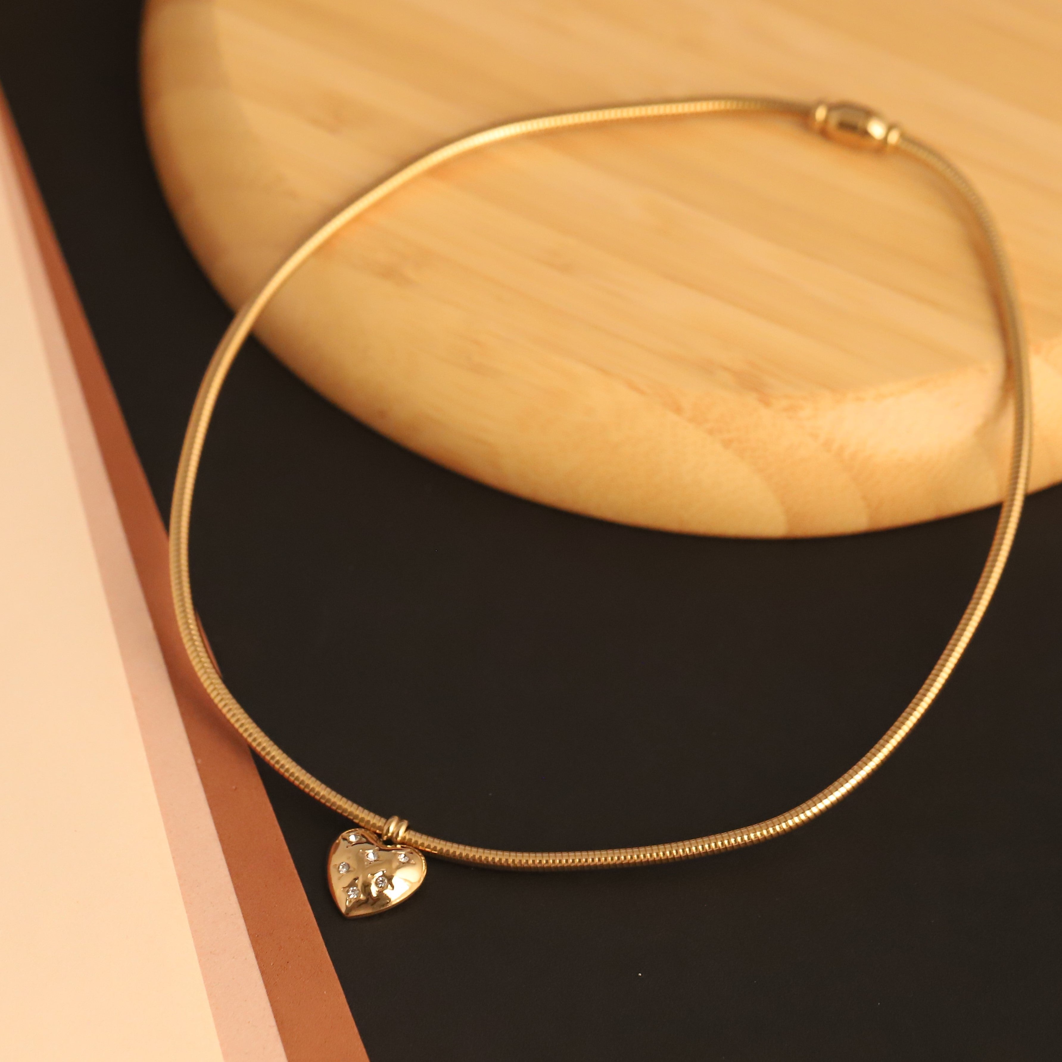 Heart Charm Round Necklace Gold Plated – Single Layer, Anti-Tarnish, Waterproof, Minimalist Style (GOLD)