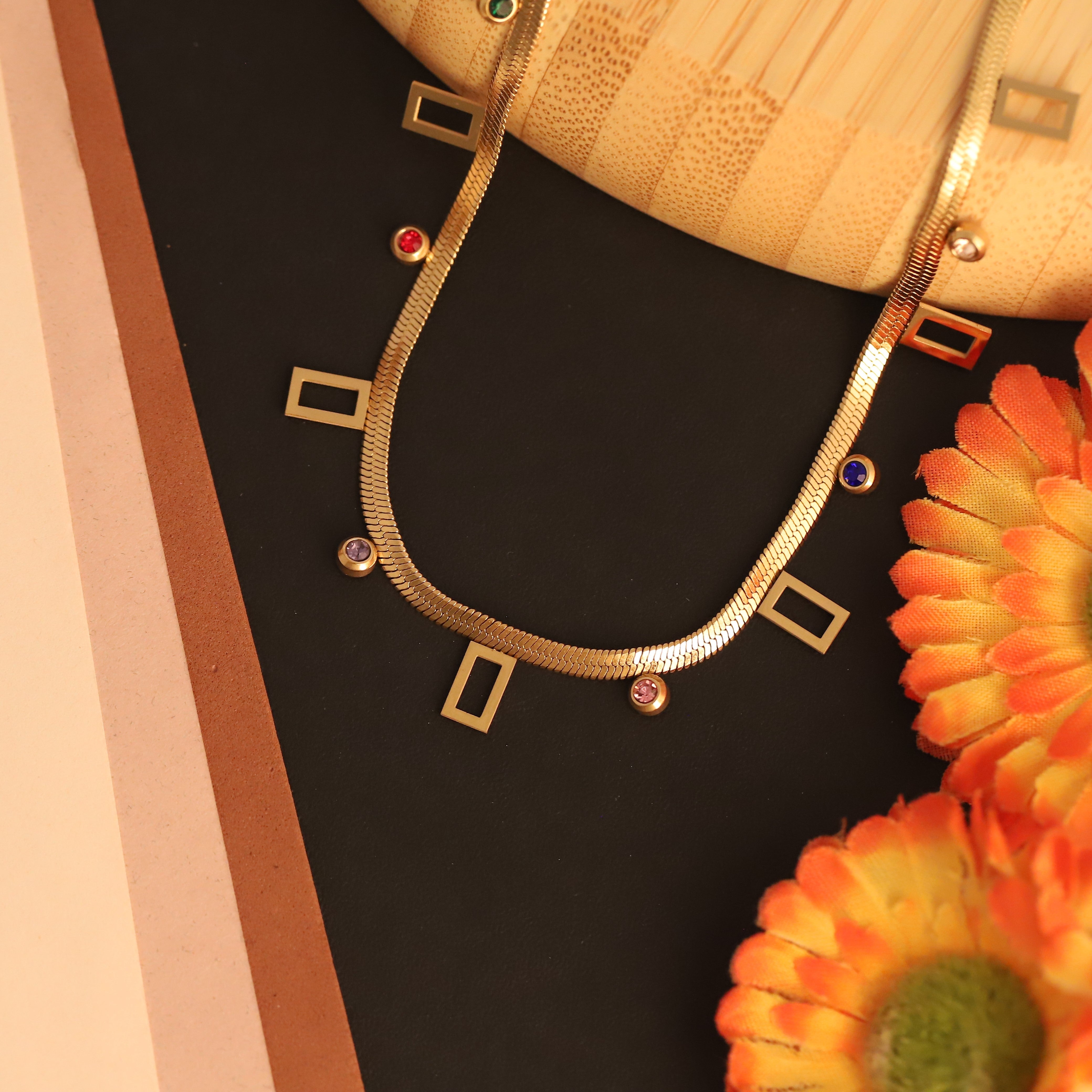 Box Charms White Stones Chain Gold Plated – Single Layer, Anti-Tarnish, Waterproof, Minimalist Style (GOLD)