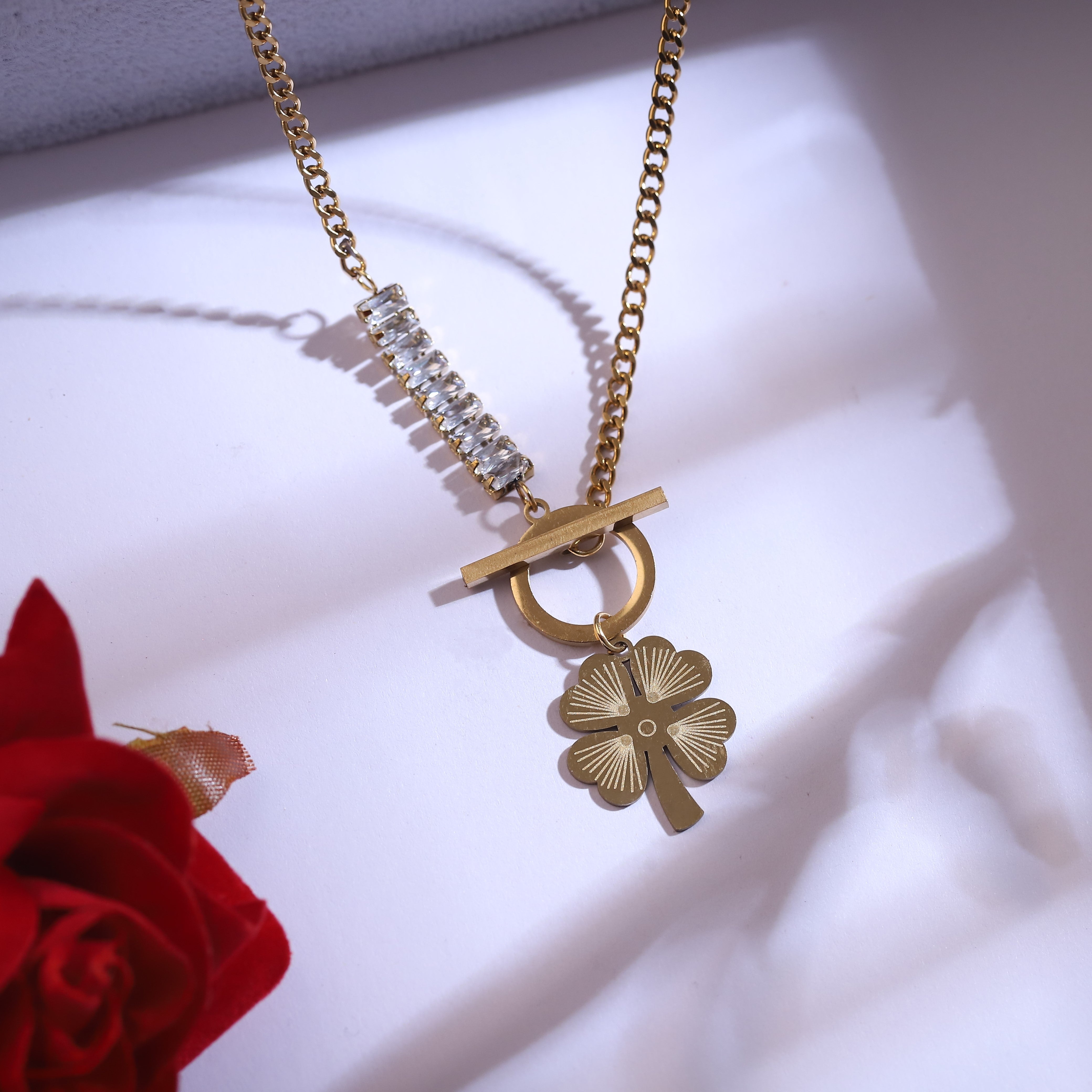 Trendy Flower Charm Chain Stud Set – 18K Gold Plated, Anti-Tarnish, Waterproof, Everyday Minimalist Jewelry (GOLD)