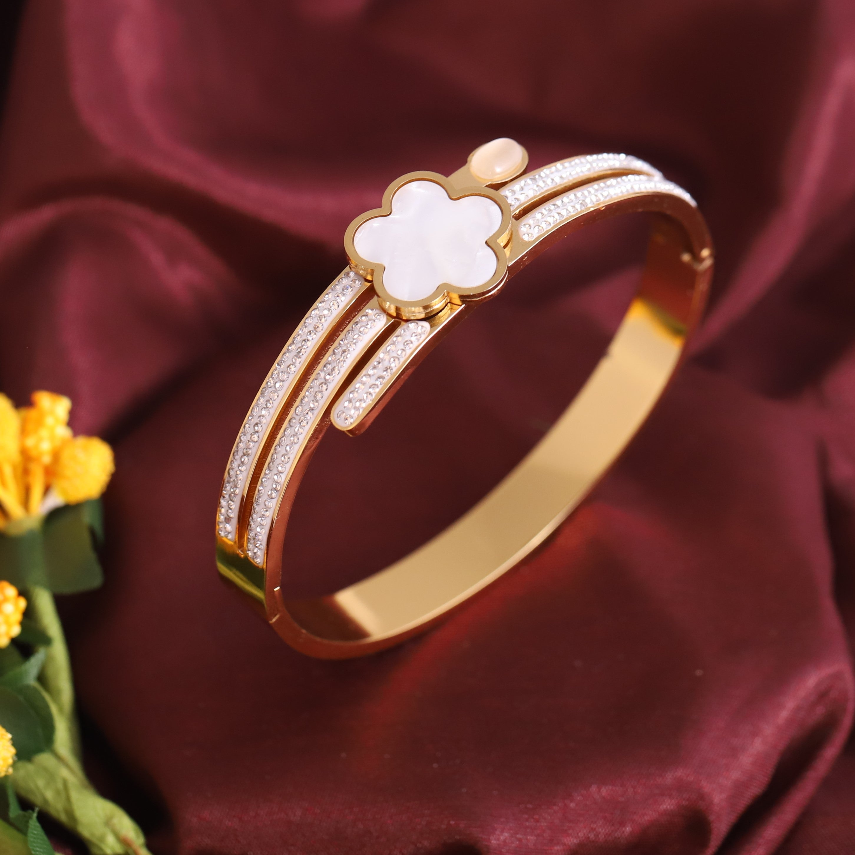 Gold-Plated Stainless Steel Lock Bracelet – Anti-Tarnish Jewelry for Women & Girls (GOLD)