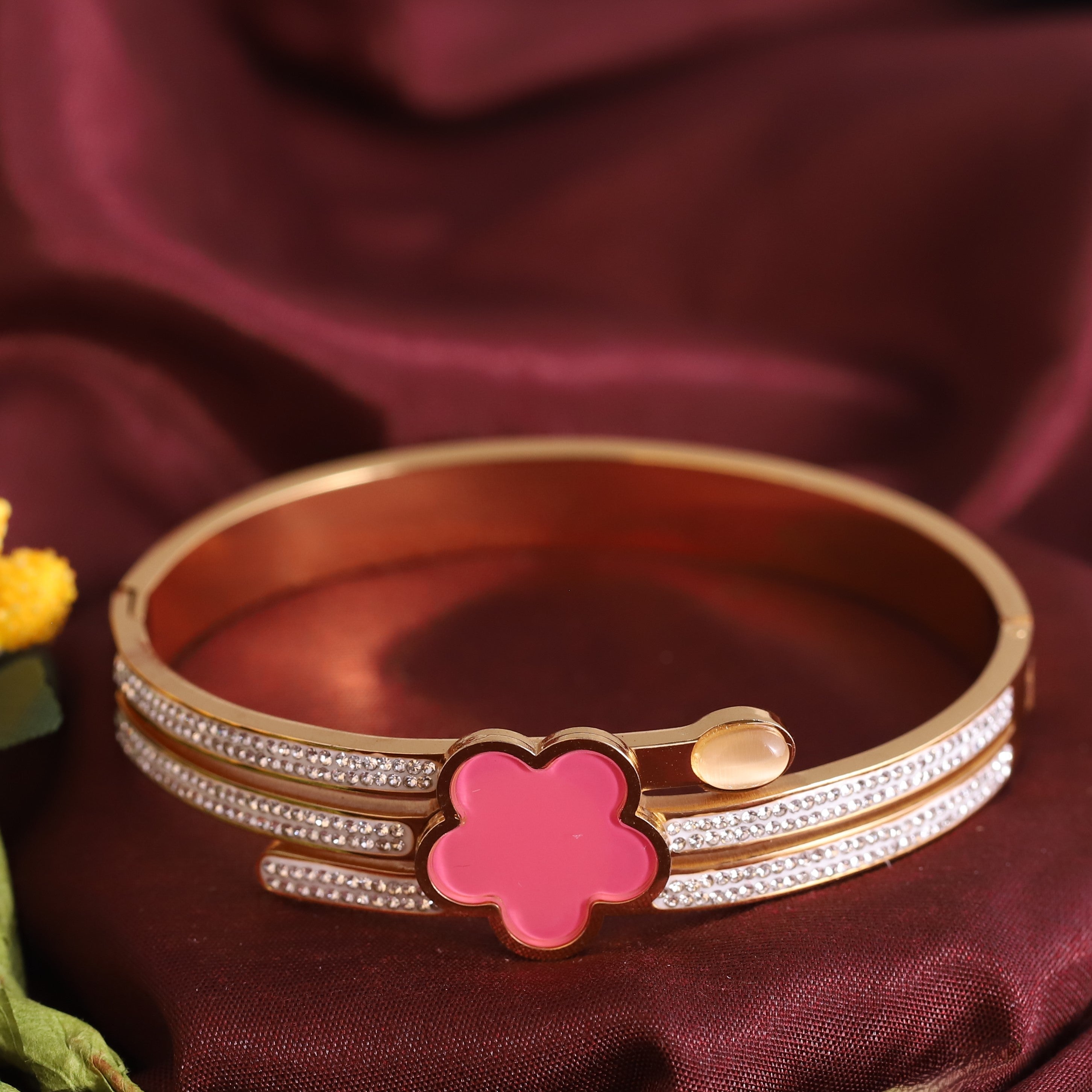 Gold-Plated Stainless Steel Cuff Bracelet – Anti-Tarnish Jewelry for Women & Girls (GOLD)