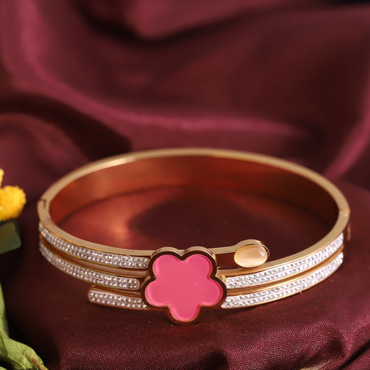 Gold-Plated Stainless Steel Cuff Bracelet – Anti-Tarnish Jewelry for Women & Girls (GOLD)