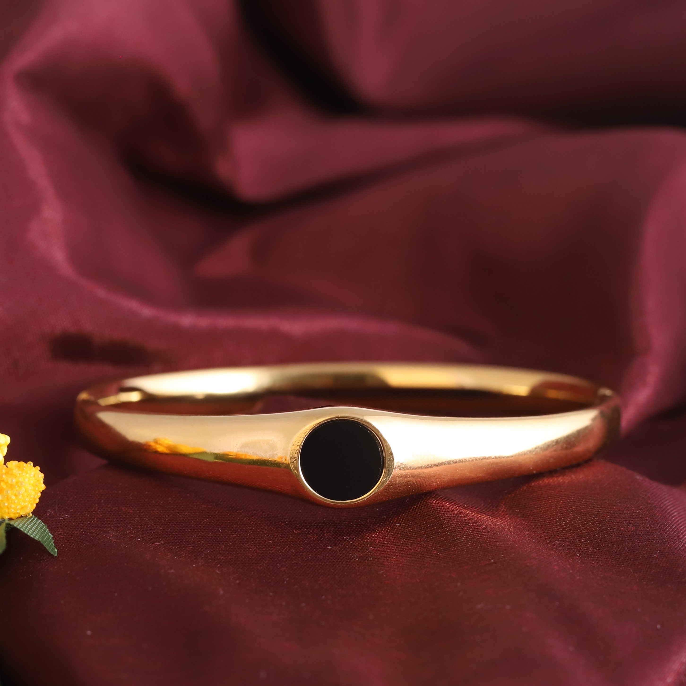 Gold-Plated Stainless Steel Lock Bracelet – Anti-Tarnish Jewelry for Women & Girls (GOLD)