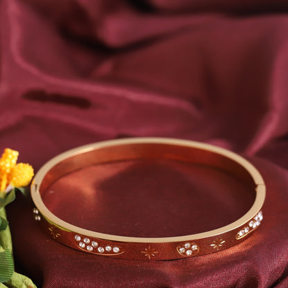 Gold-Plated Stainless Steel Lock Bracelet – Anti-Tarnish Jewelry for Women & Girls (GOLD)