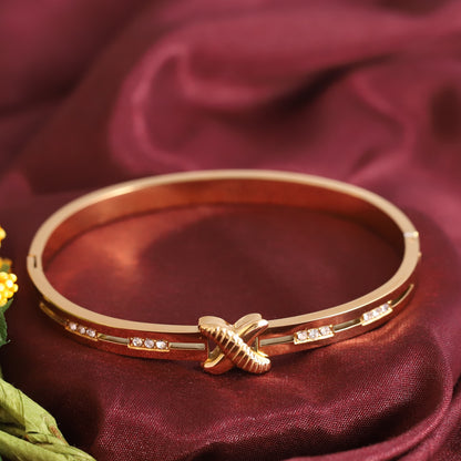 Gold-Plated Stainless Steel Lock Bracelet – Anti-Tarnish Jewelry for Women & Girls (GOLD)