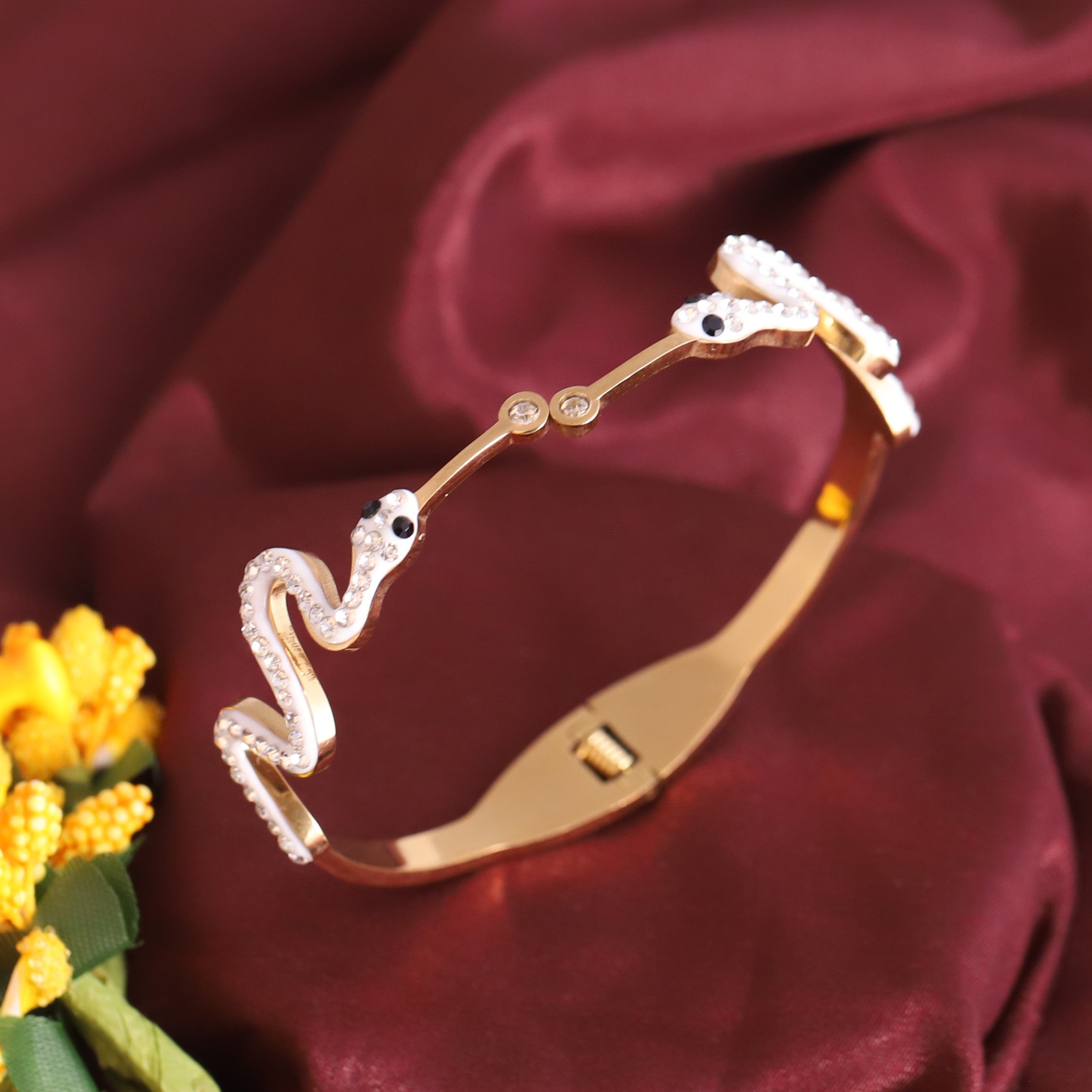 Snake Gold-Plated Stainless Steel Cuff Bracelet – Anti-Tarnish Jewelry for Women & Girls (GOLD)