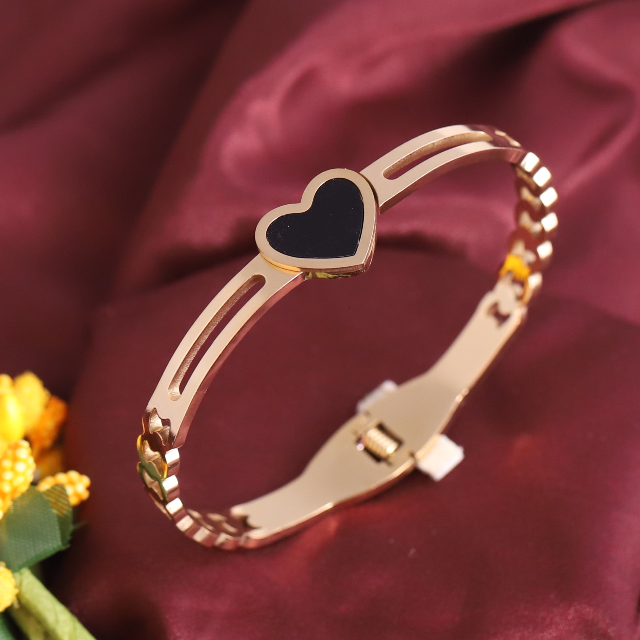 Gold-Plated Stainless Steel Cuff Bracelet – Anti-Tarnish Jewelry for Women & Girls (GOLD)