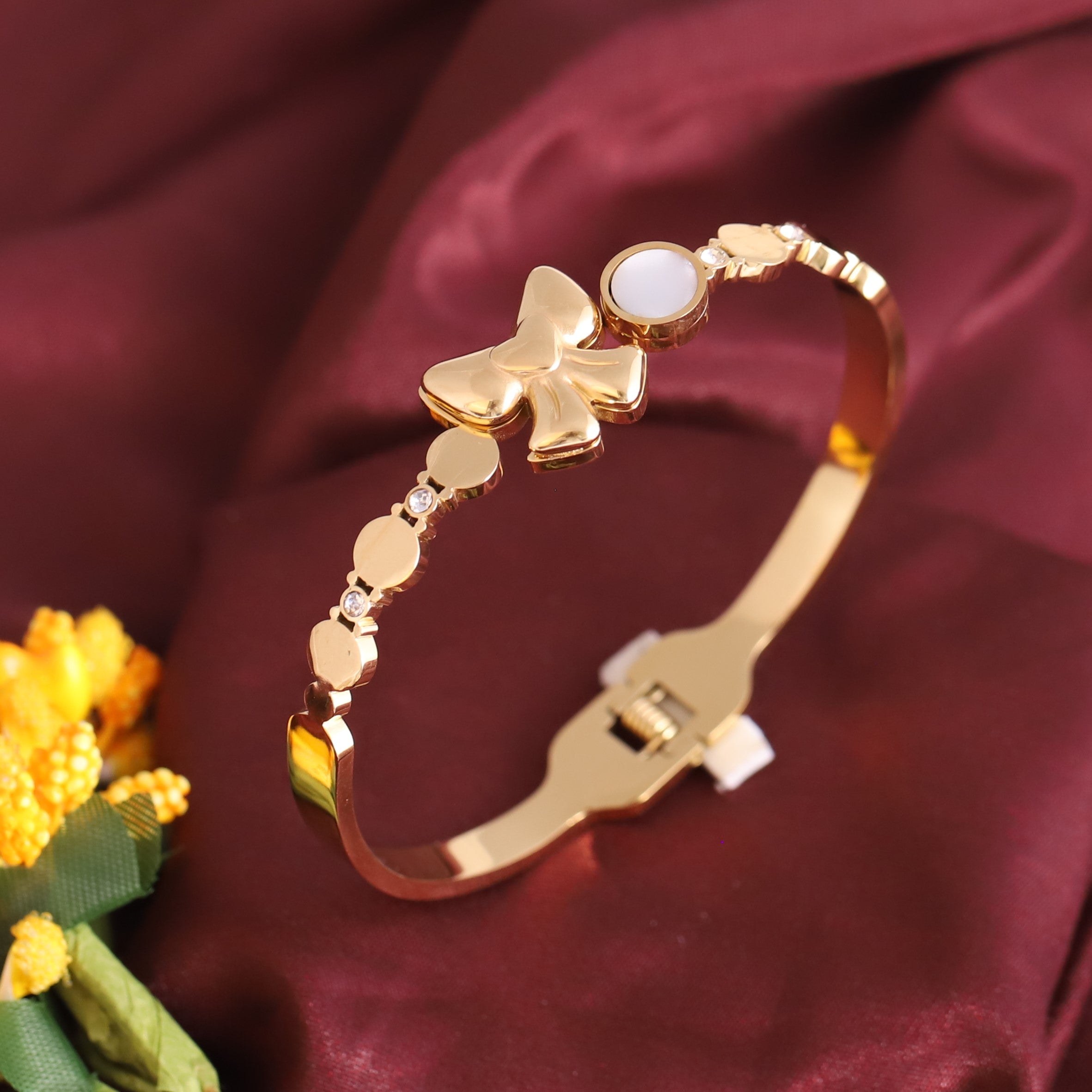 Bow Gold-Plated Stainless Steel Cuff Bracelet – Anti-Tarnish Jewelry for Women & Girls (GOLD)