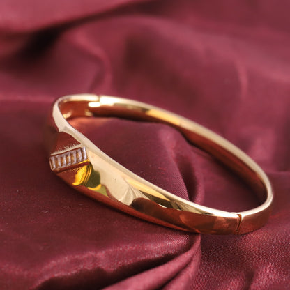 Gold-Plated Stainless Steel Bracelet – Openable, Unisex & Skin-Friendly (GOLD)