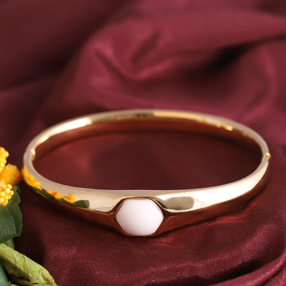 Gold-Plated Stainless Steel Bracelet – Openable, Unisex & Skin-Friendly (GOLD)