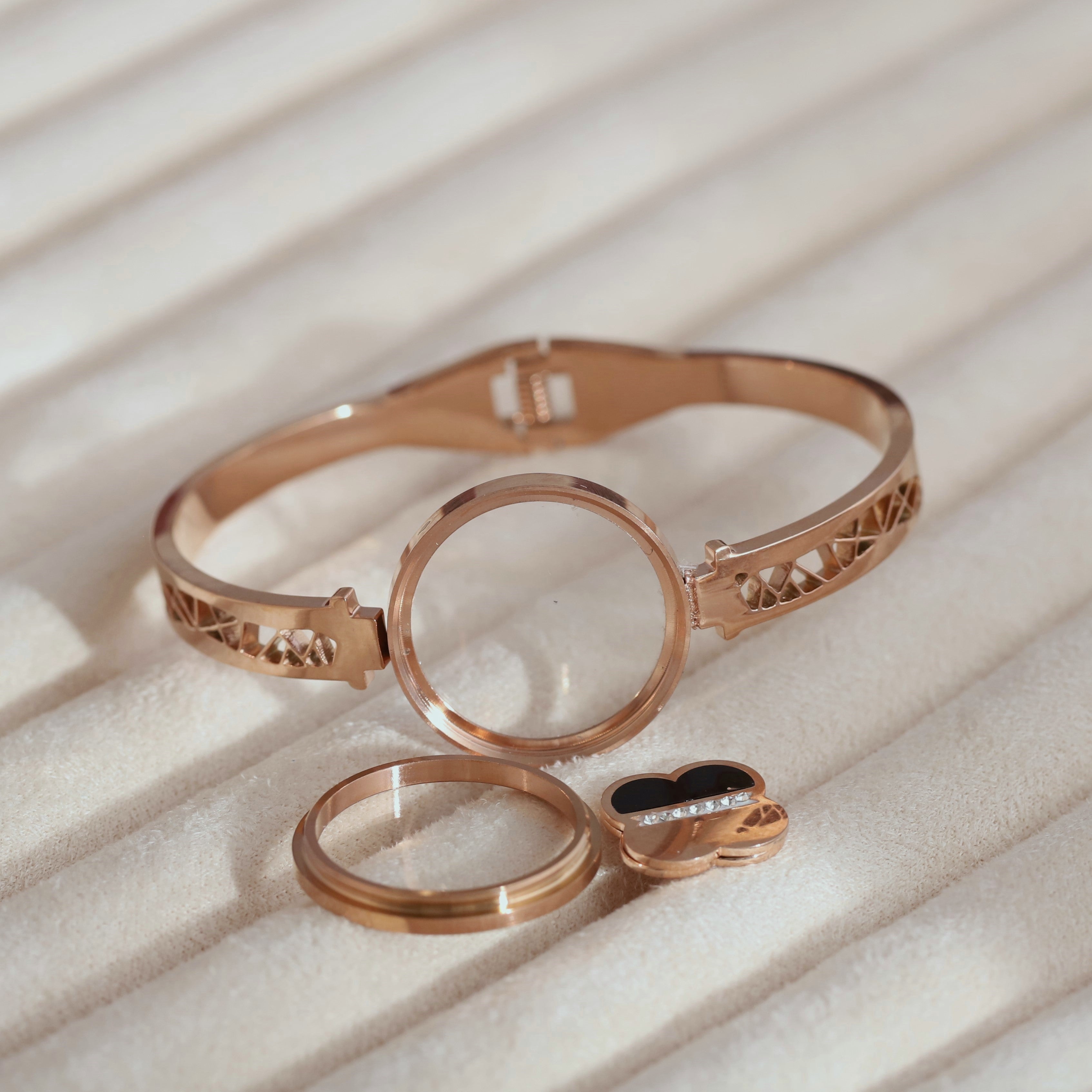 Gold-Plated Locket Bracelet  – Anti-Tarnish & Skin-Friendly (ROSE GOLD)