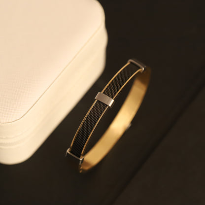 Men’s Luxury Stainless Steel Mesh Inlay Bracelet – Gold Plated with Black Textured Panel & Silver Accents
