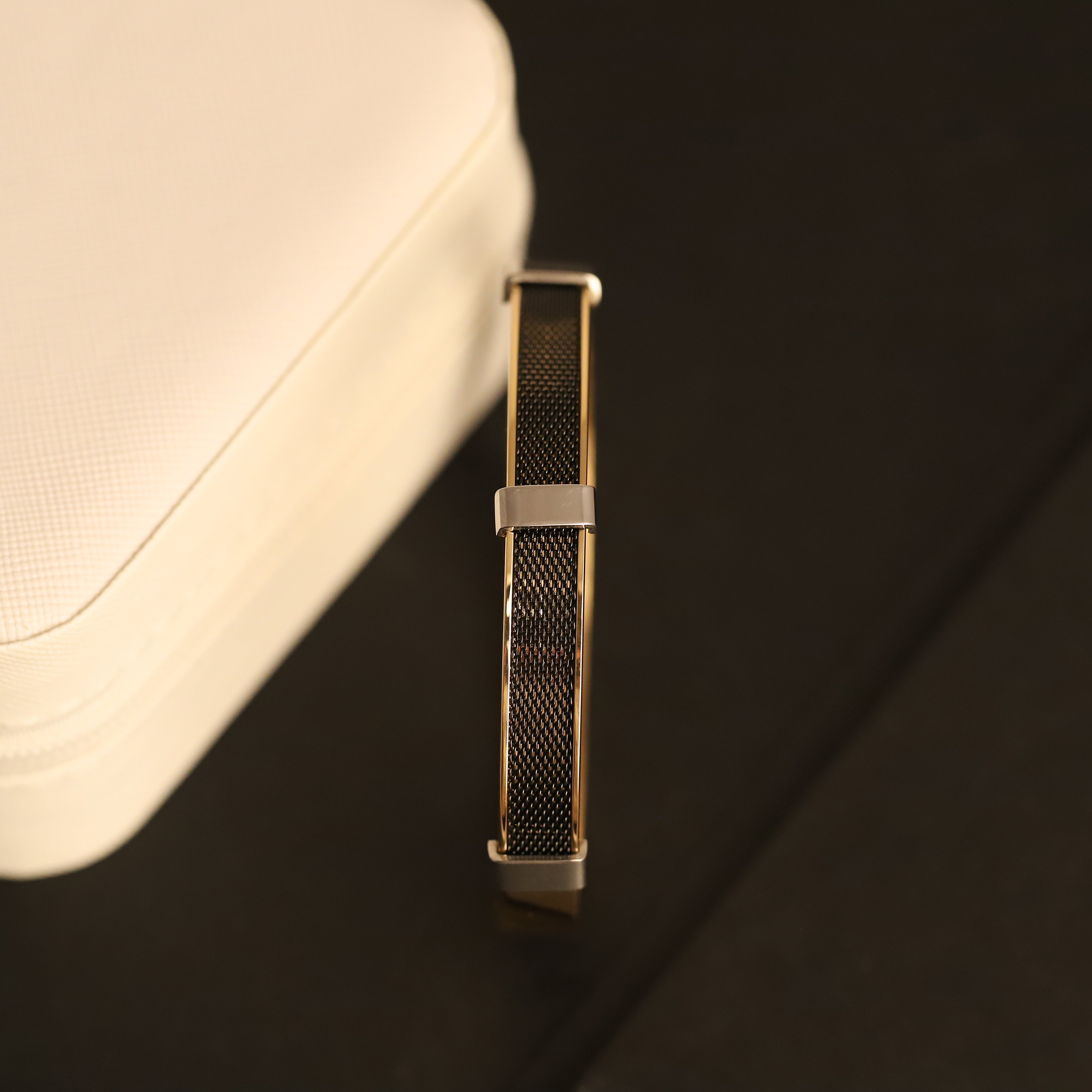 Men’s Luxury Stainless Steel Mesh Inlay Bracelet – Gold Plated with Black Textured Panel & Silver Accents