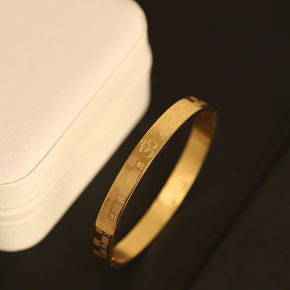 Premium Men’s Gold-Tone Bracelet with OM Engraving – Modern Minimalist Bangle for Stylish & Confident Look