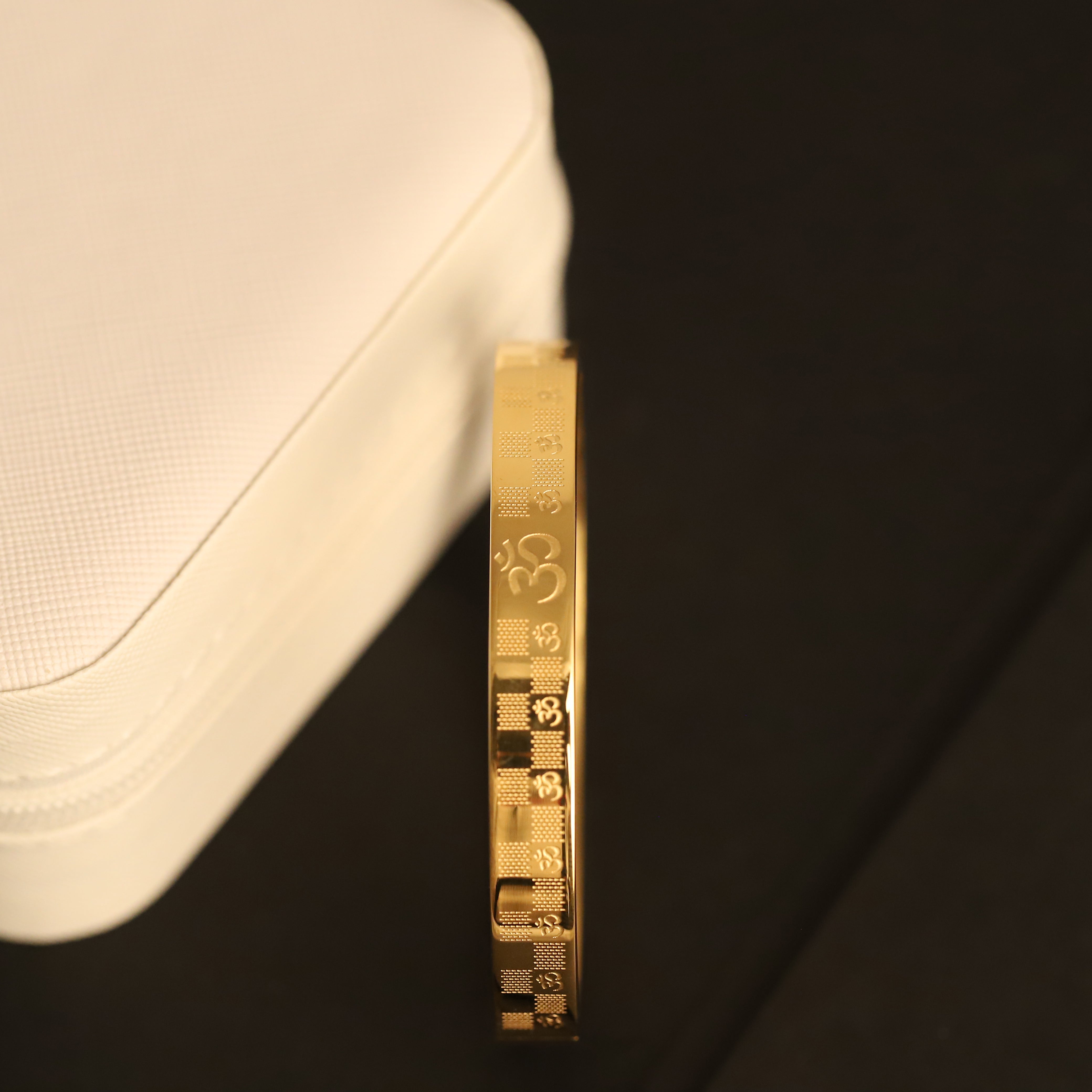 Premium Men’s Gold-Tone Bracelet with OM Engraving – Modern Minimalist Bangle for Stylish & Confident Look