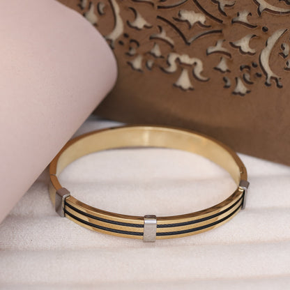 Luxury Men’s Gold Bracelet with Triple Black Cable Detailing & Silver Accents – Bold Modern Bangle for Refined Style