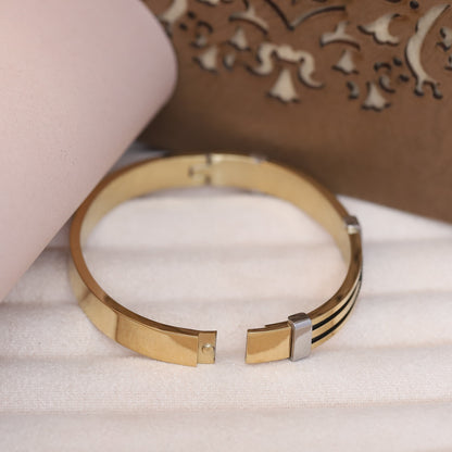 Luxury Men’s Gold Bracelet with Triple Black Cable Detailing & Silver Accents – Bold Modern Bangle for Refined Style
