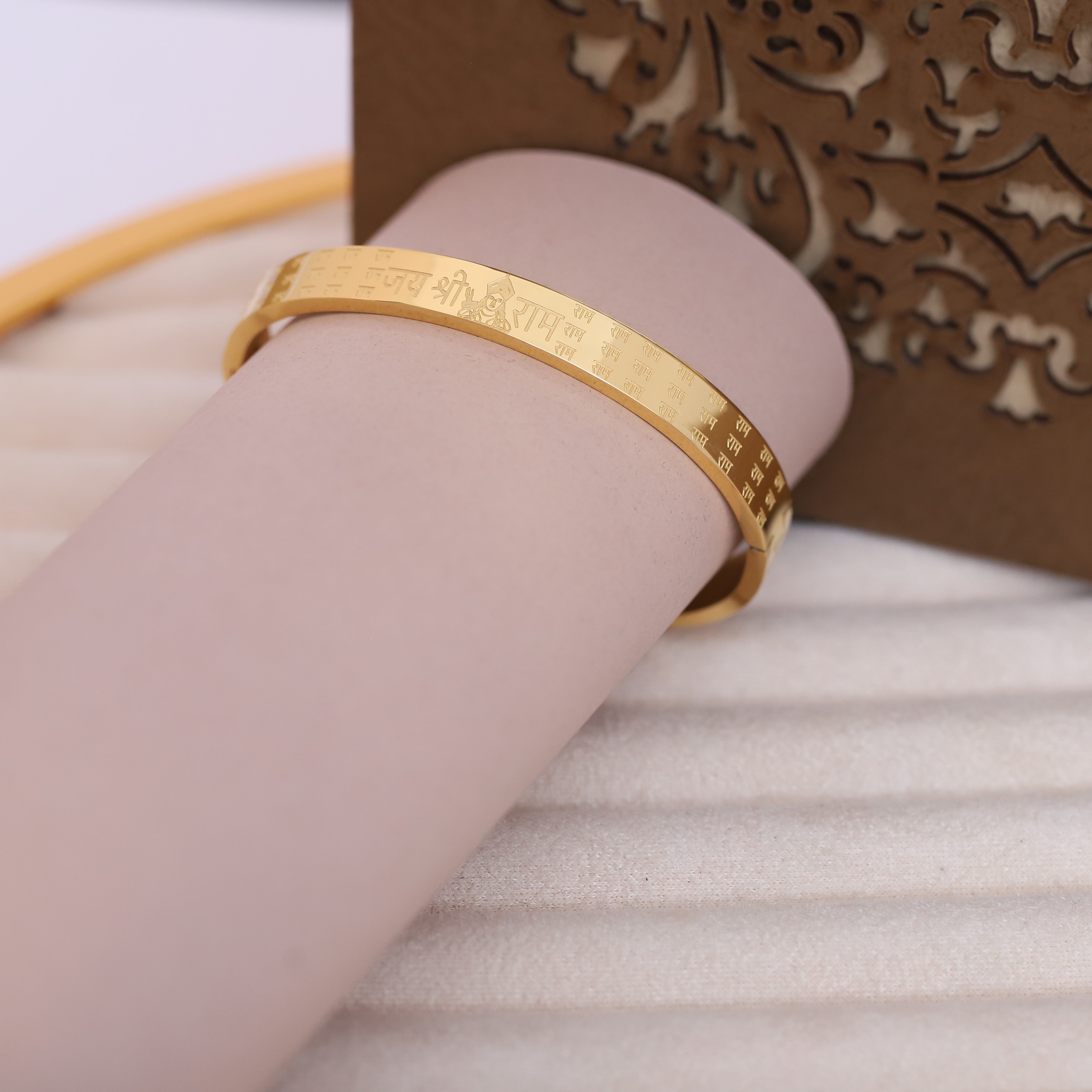 Premium Men’s Gold-Tone Bracelet with JAI SRI RAM Engraving – Modern Minimalist Bangle for Stylish & Confident Look
