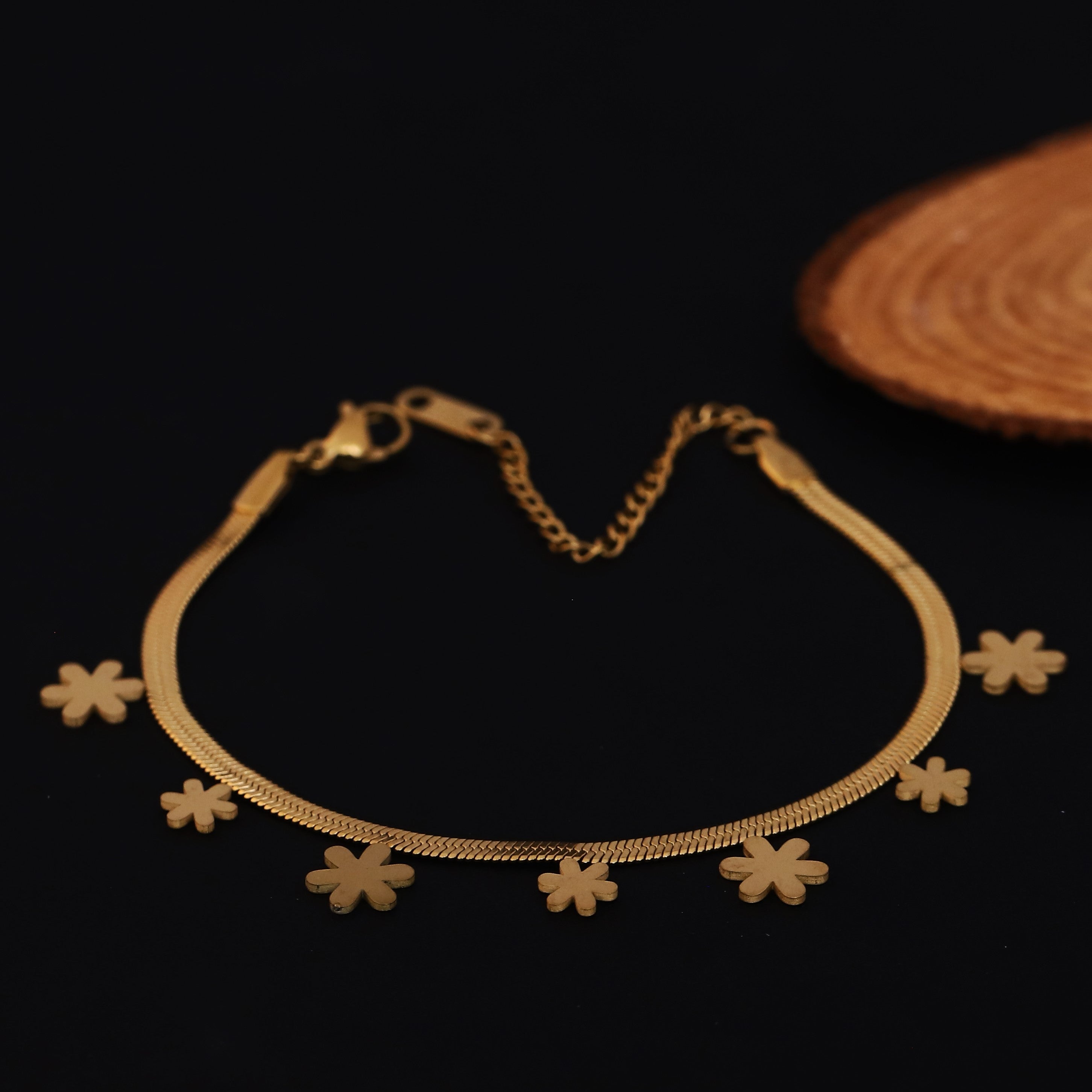 Flower Snack Chain Bracelet Gold Plated – Single Layer, Anti-Tarnish, Waterproof, Minimalist Style (GOLD)