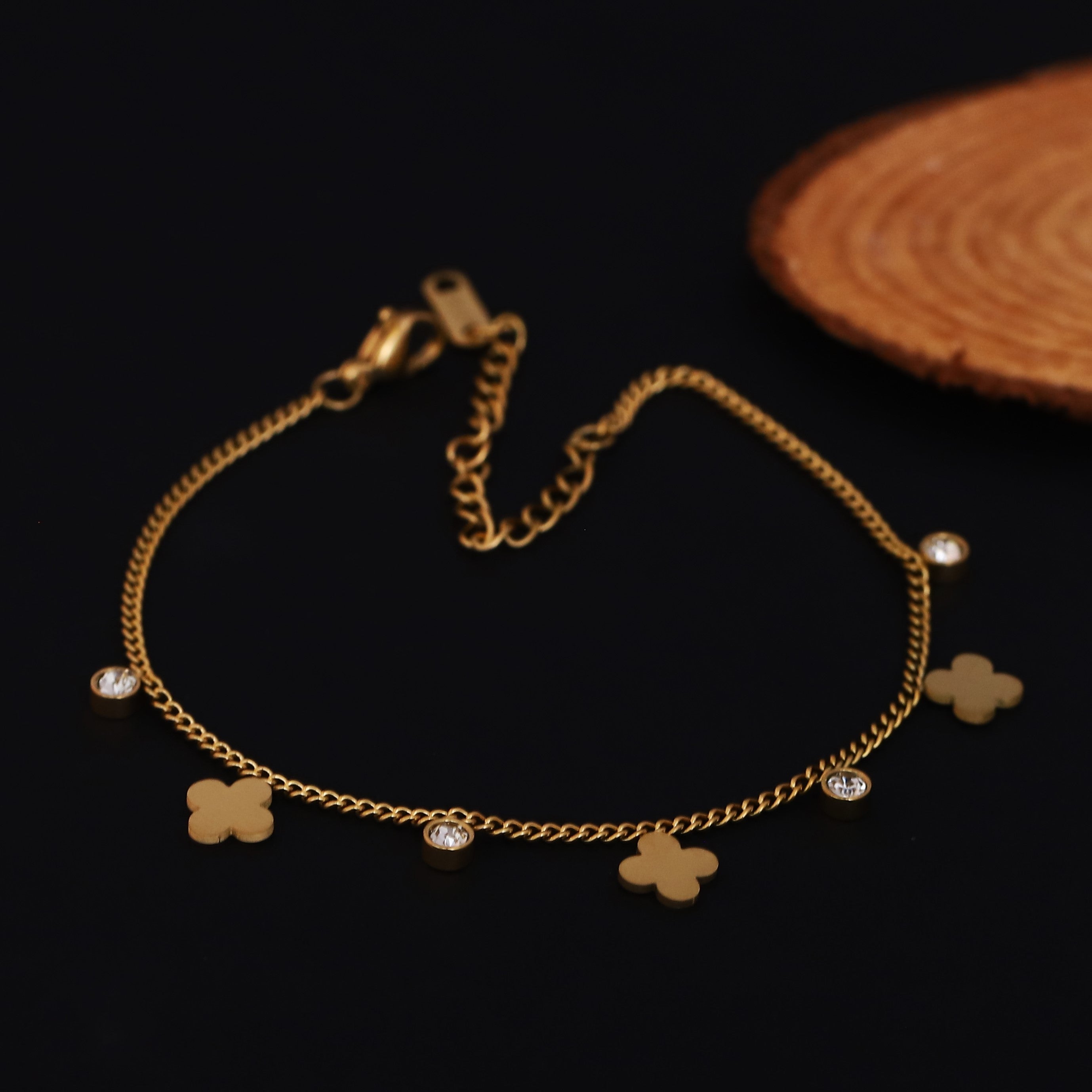 Flower Chain Bracelet Gold Plated – Single Layer, Anti-Tarnish, Waterproof, Minimalist Style (GOLD)