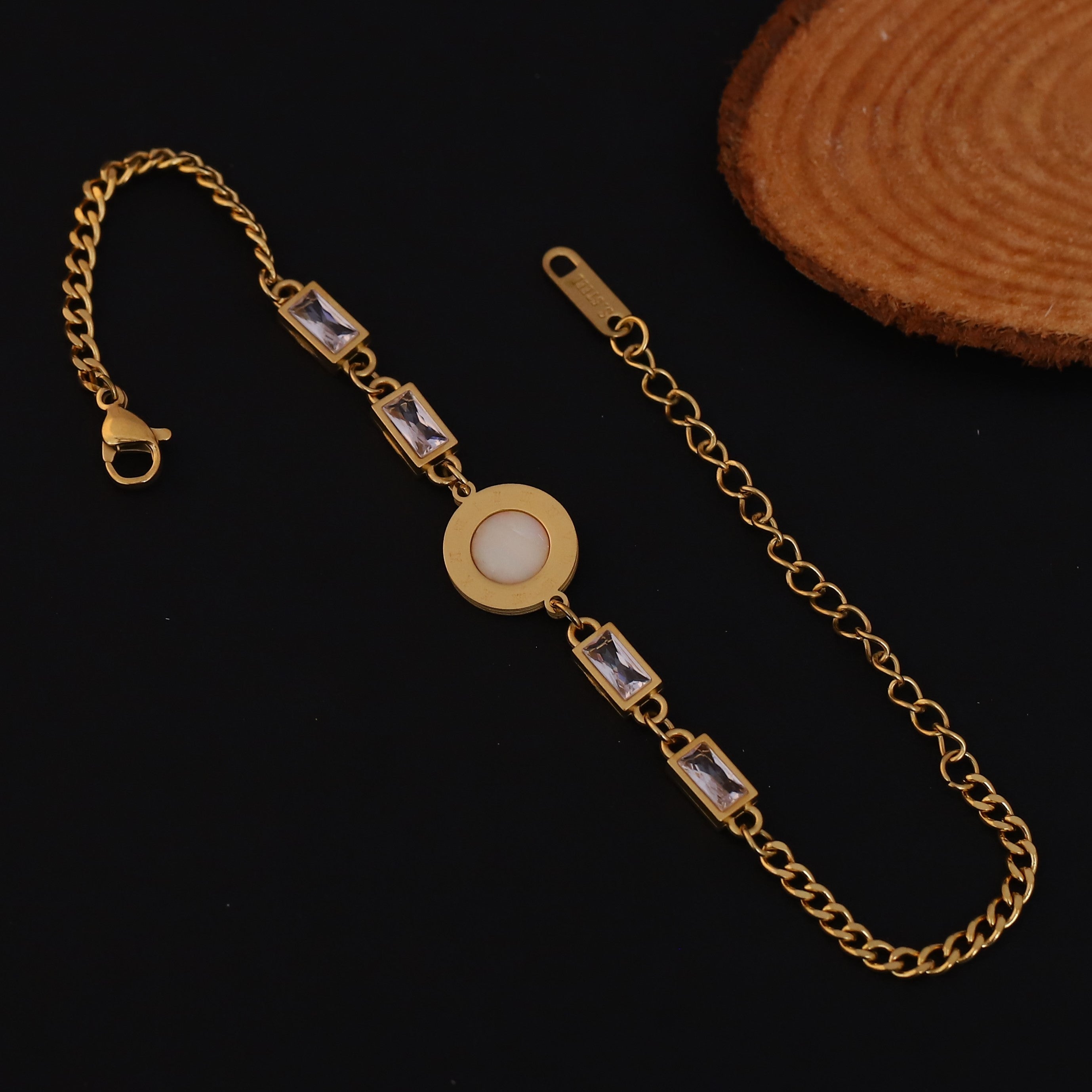 Circle Charms Chain Bracelet Gold Plated – Single Layer, Anti-Tarnish, Waterproof (GOLD)