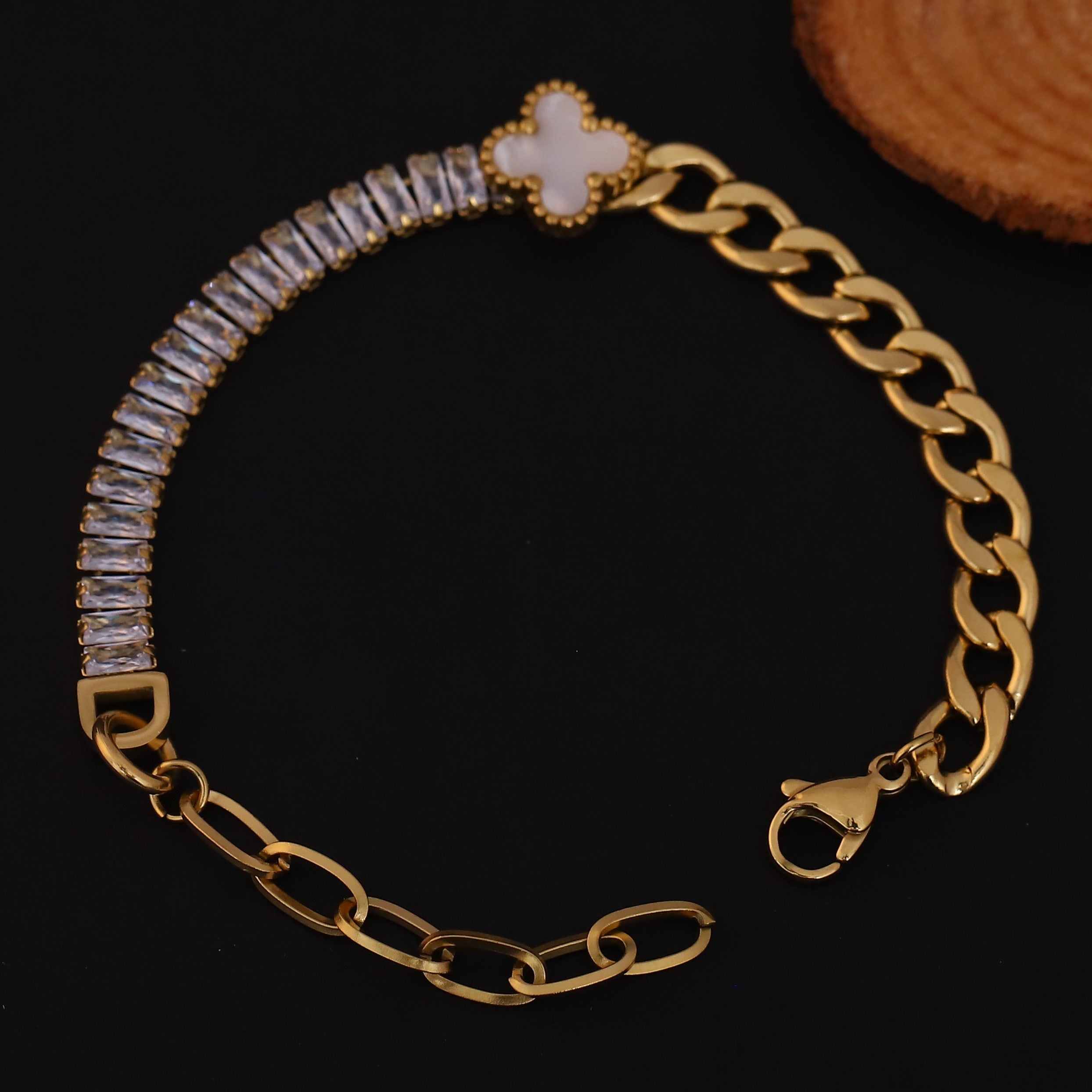 Flower with White Color Stones Chain Bracelet Gold Plated – Single Layer, Anti-Tarnish, Waterproof, Minimalist Style (GOLD)
