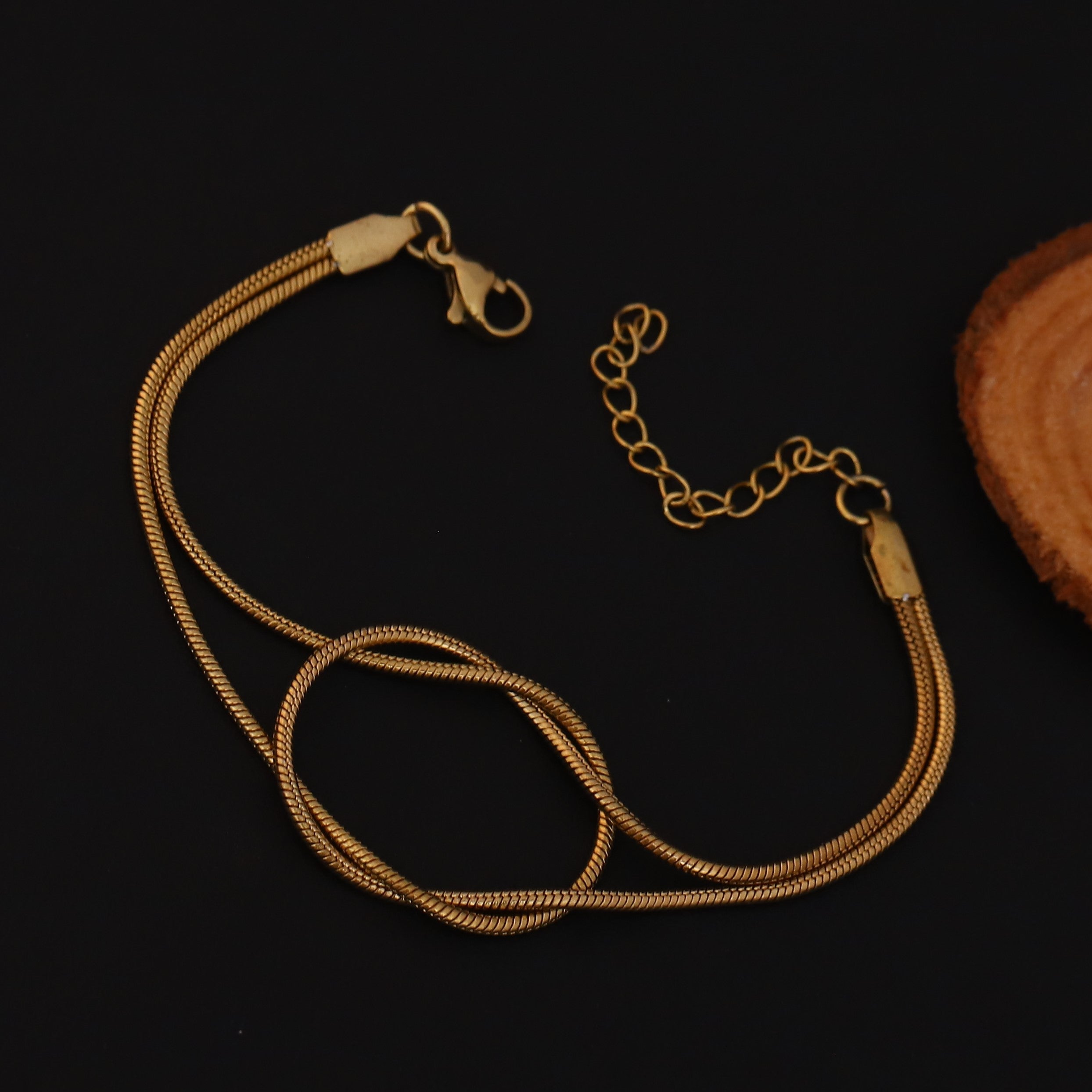 Twisted Chain Bracelet Gold Plated – Single Layer, Anti-Tarnish, Waterproof (GOLD)