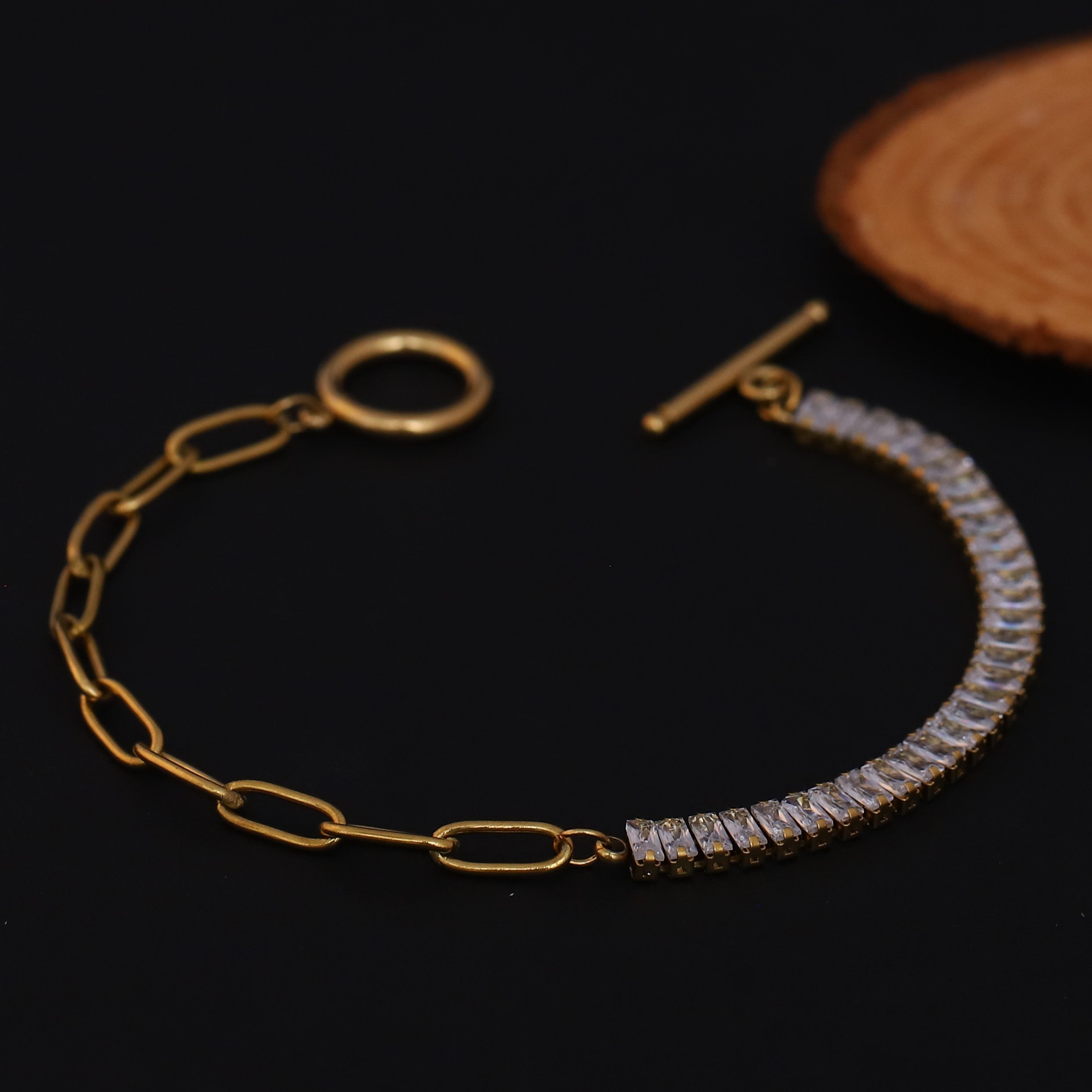 White Color Stones Chain Bracelet Gold Plated – Single Layer, Anti-Tarnish, Waterproof, Minimalist Style (GOLD)