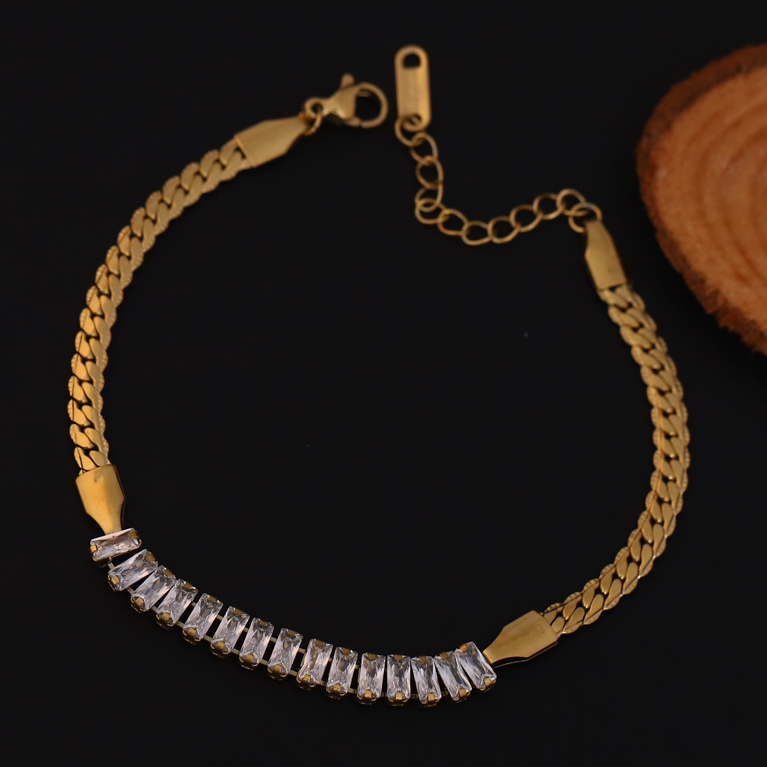 White Stones Chain Bracelet Gold Plated – Single Layer, Anti-Tarnish, Waterproof, Minimalist Style (GOLD)