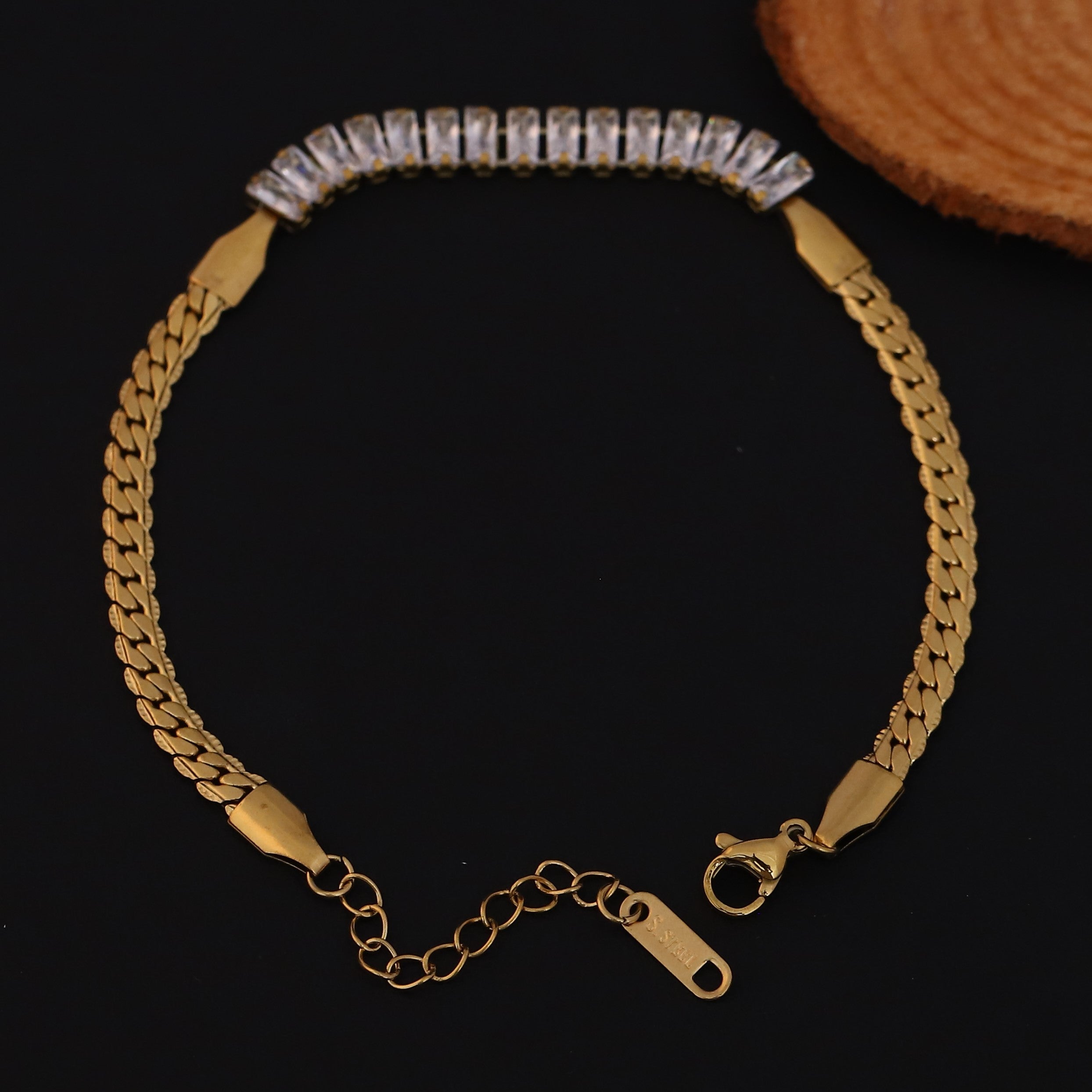 White Stones Chain Bracelet Gold Plated – Single Layer, Anti-Tarnish, Waterproof, Minimalist Style (GOLD)