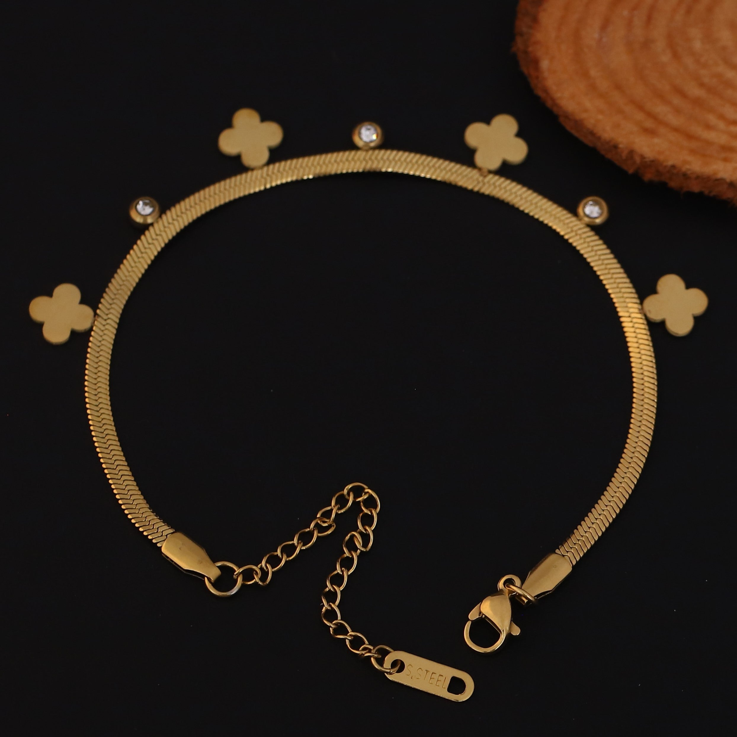 Flower Charm Chain Bracelet Gold Plated – Single Layer, Anti-Tarnish, Waterproof, Minimalist Style (GOLD)