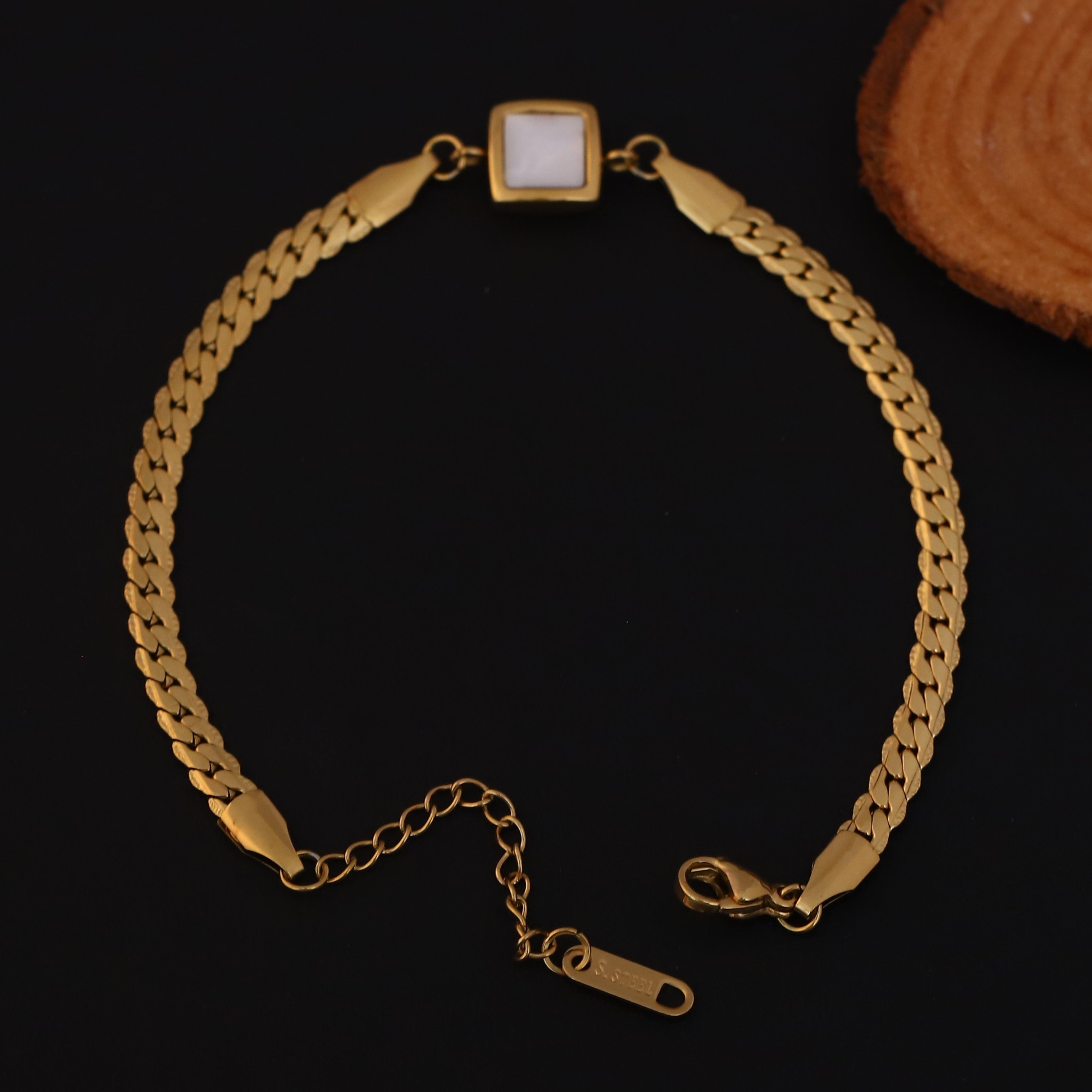 White Stones Chain Bracelet Gold Plated – Single Layer, Anti-Tarnish, Waterproof, Minimalist Style (GOLD)