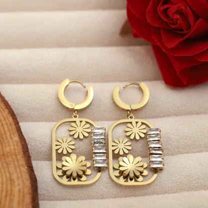 Trendy Flower Hoops Earrings – Gold Plated, Anti-Tarnish, Waterproof, Everyday Minimalist Jewelry (GOLD)