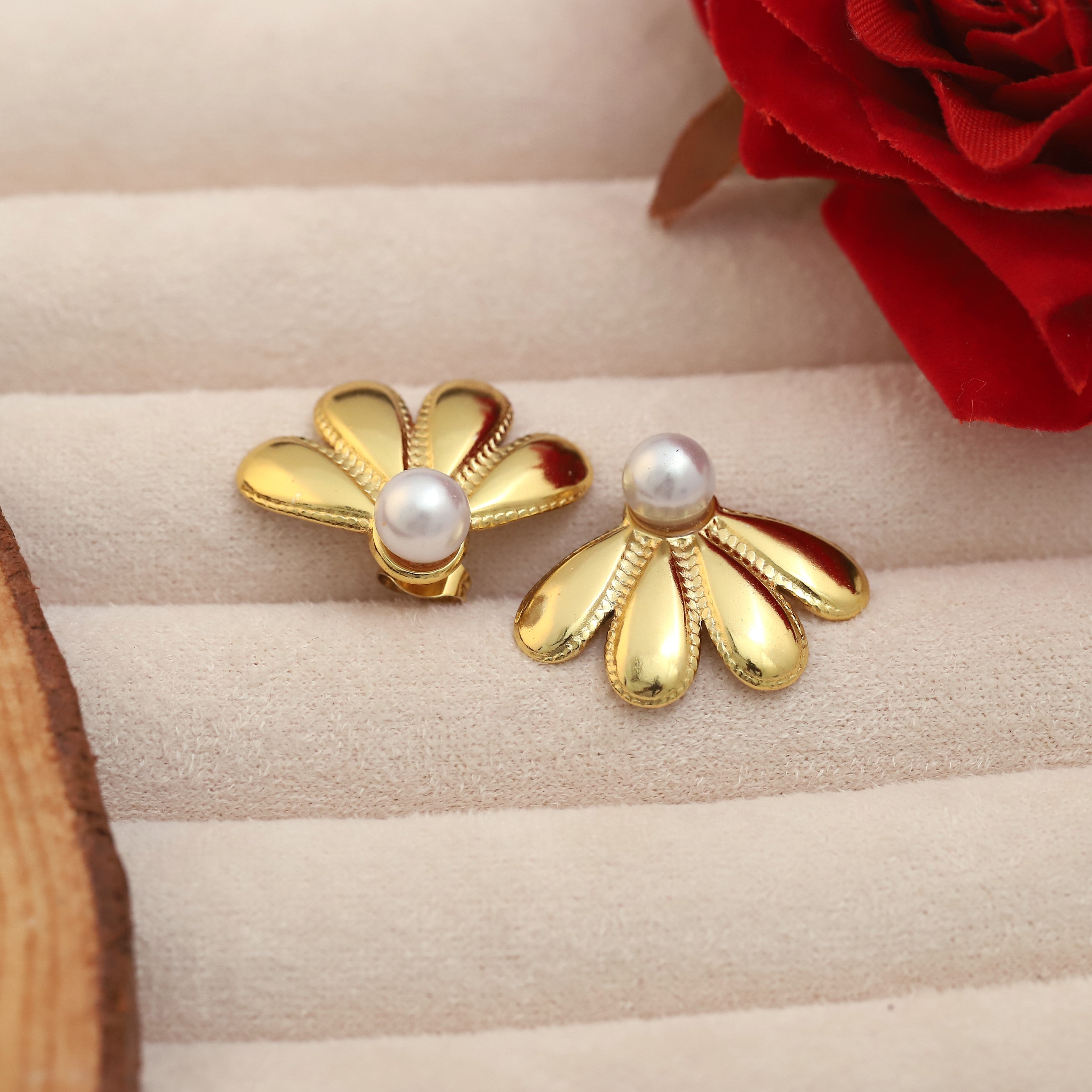 Trendy Flower Stud Earrings – Gold Plated, Anti-Tarnish, Waterproof, Everyday Minimalist Jewelry (GOLD)