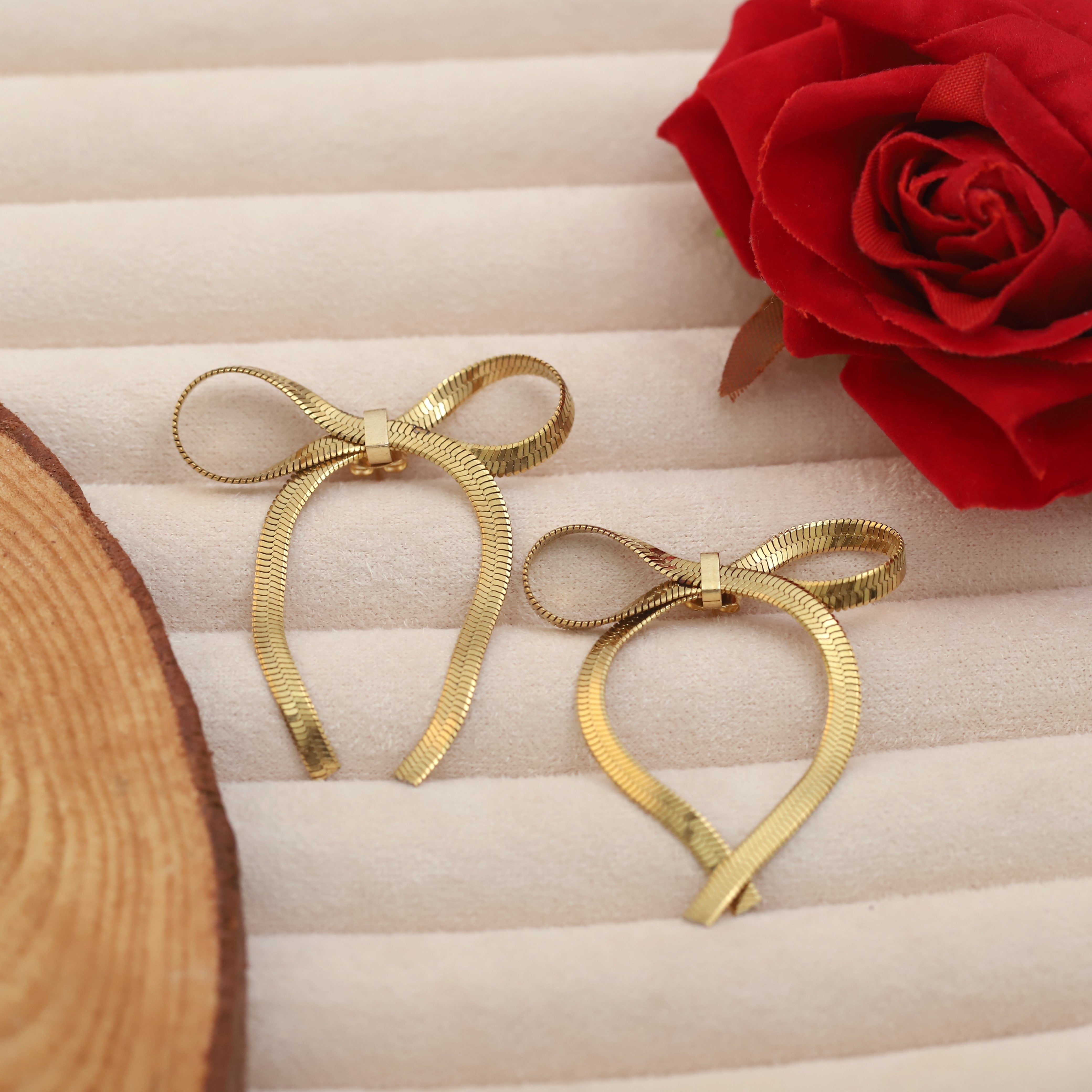 Trendy Bow Earrings – Gold Plated, Anti-Tarnish, Waterproof, Everyday Minimalist Jewelry (GOLD)