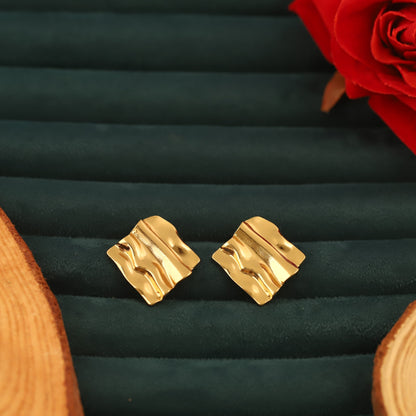 Trendy Stud Earrings – Gold Plated, Anti-Tarnish, Waterproof, Everyday Minimalist Jewelry (GOLD)