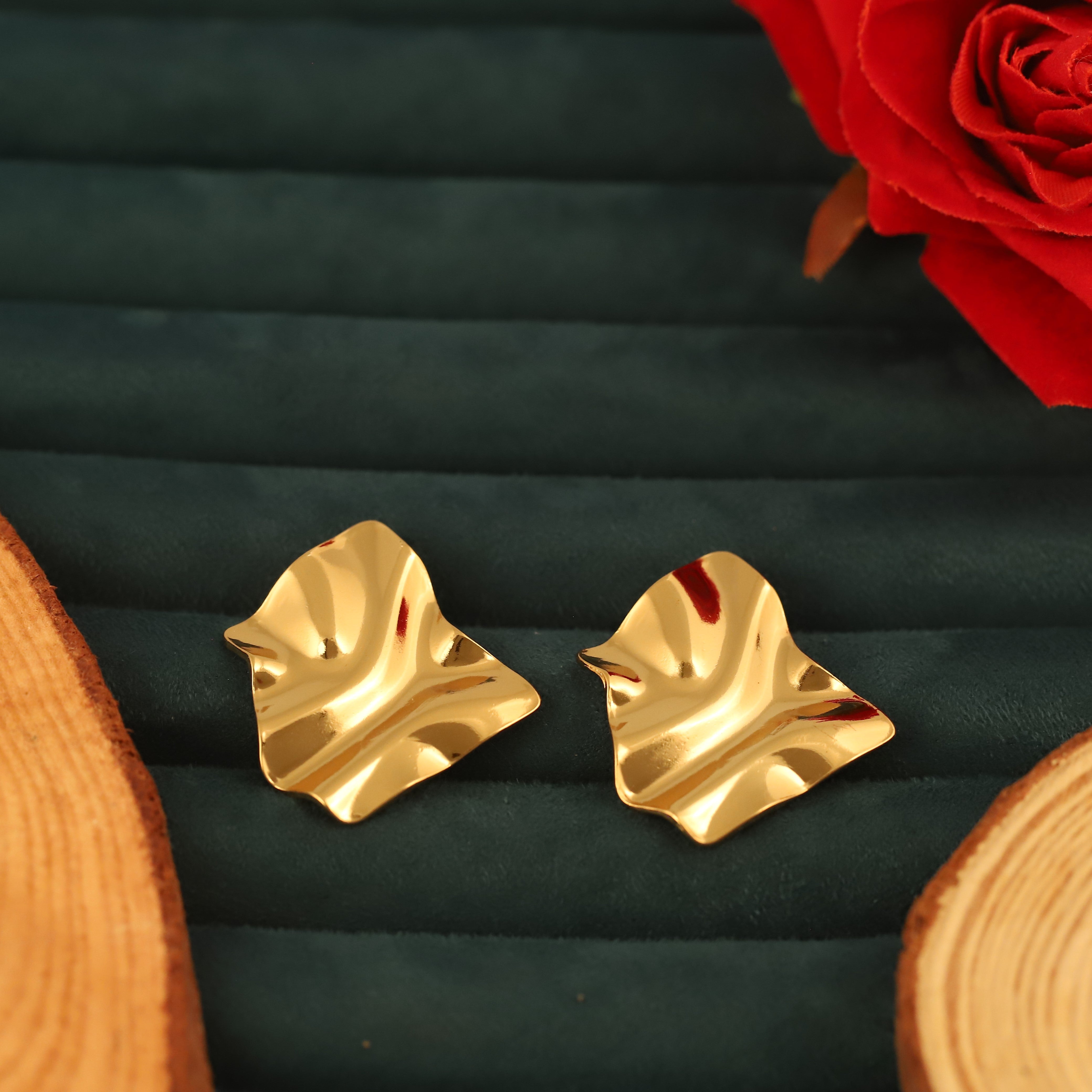 Trendy Stud Earrings – Gold Plated, Anti-Tarnish, Waterproof, Everyday Minimalist Jewelry (GOLD)