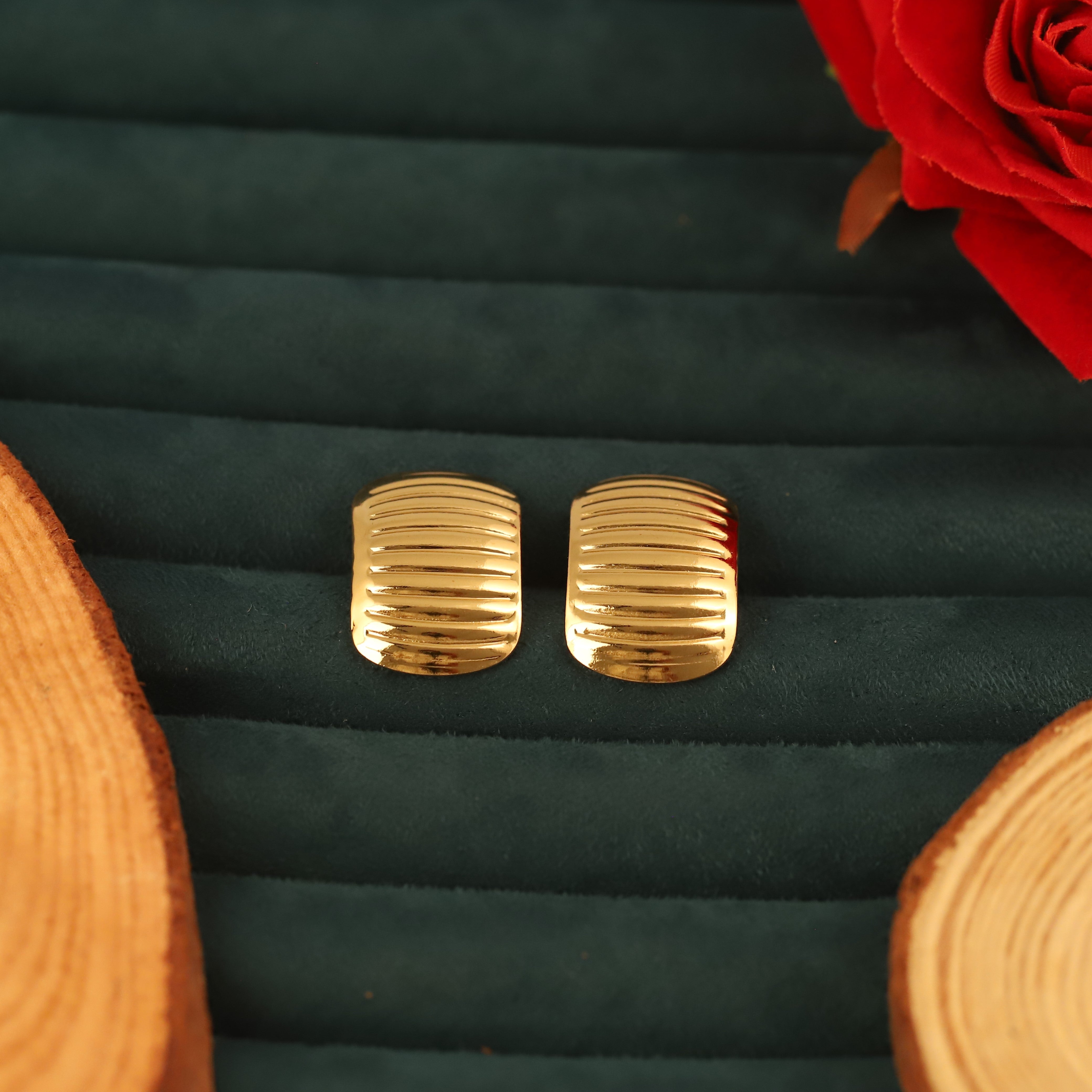 Trendy Stud Earrings – Gold Plated, Anti-Tarnish, Waterproof, Everyday Minimalist Jewelry (GOLD)