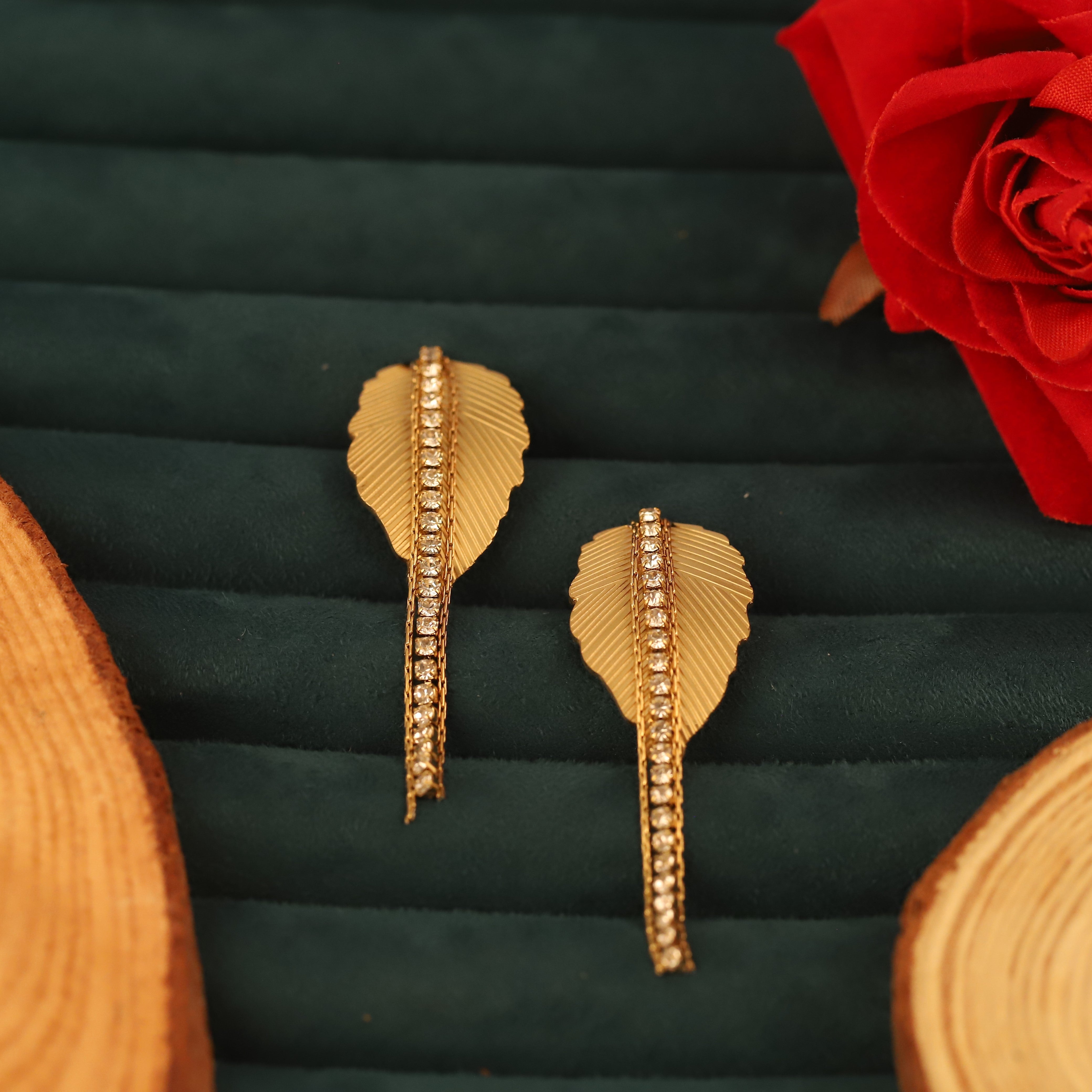 Trendy Leaf Drops Earrings – Gold Plated, Anti-Tarnish, Waterproof, Everyday Minimalist Jewelry (GOLD)