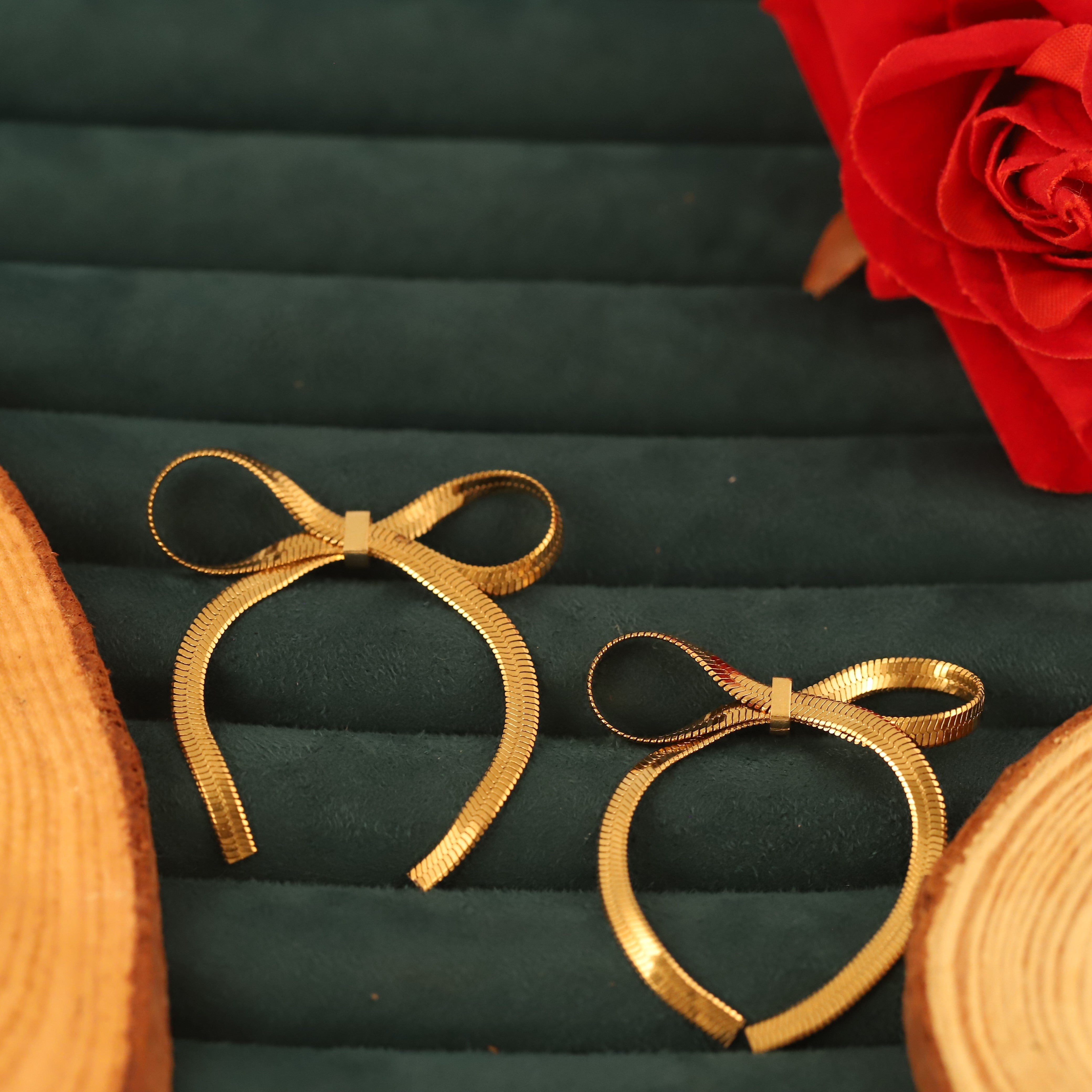 Trendy Bow Earrings – Gold Plated, Anti-Tarnish, Waterproof, Everyday Minimalist Jewelry (GOLD)
