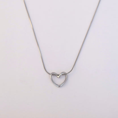 Heart Charm Chain Gold Plated – Single Layer, Anti-Tarnish, Waterproof, Minimalist Style (SILVER)