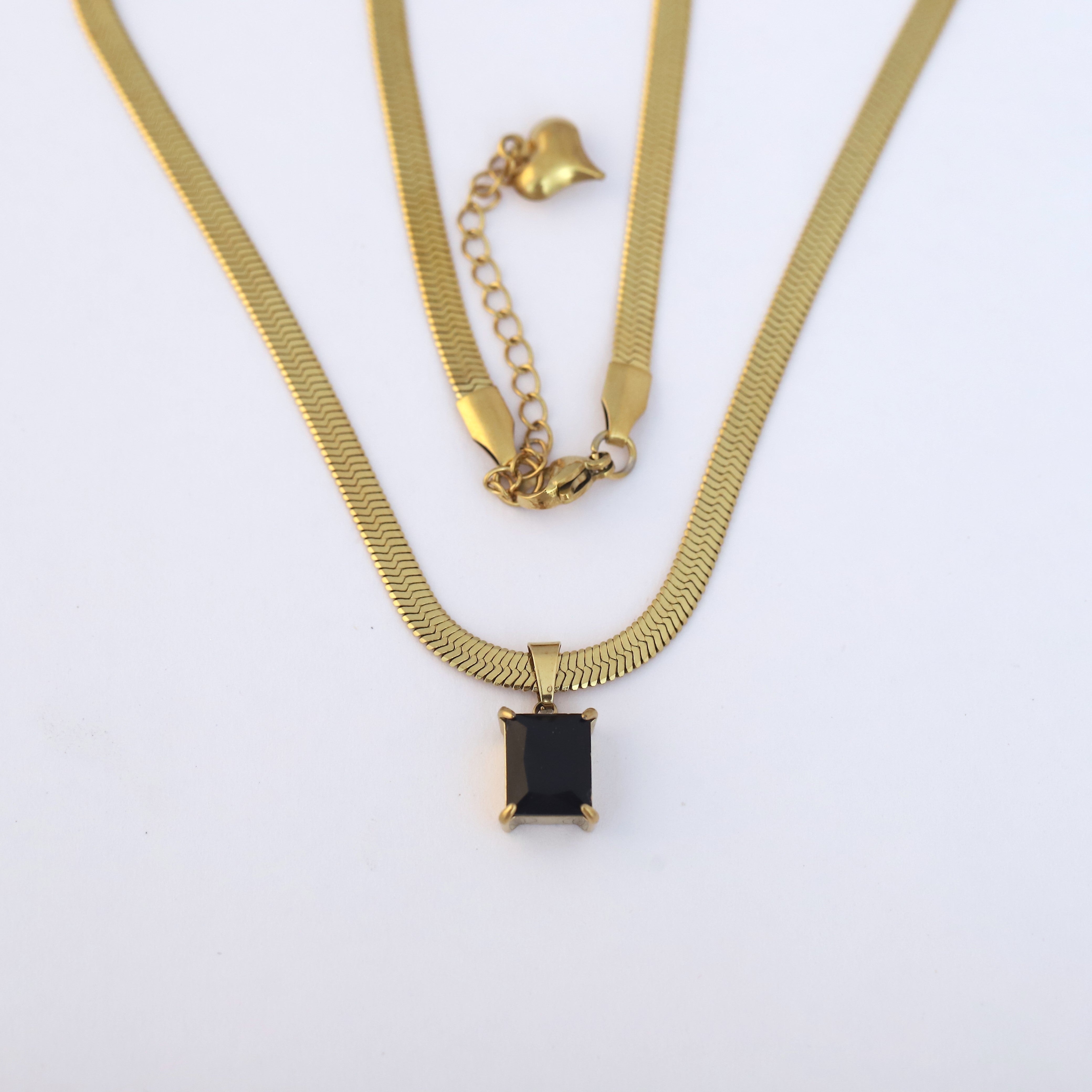 Snake Chain with Black Stone Charm Gold Plated – Single Layer, Anti-Tarnish, Waterproof, Minimalist Style (GOLD)