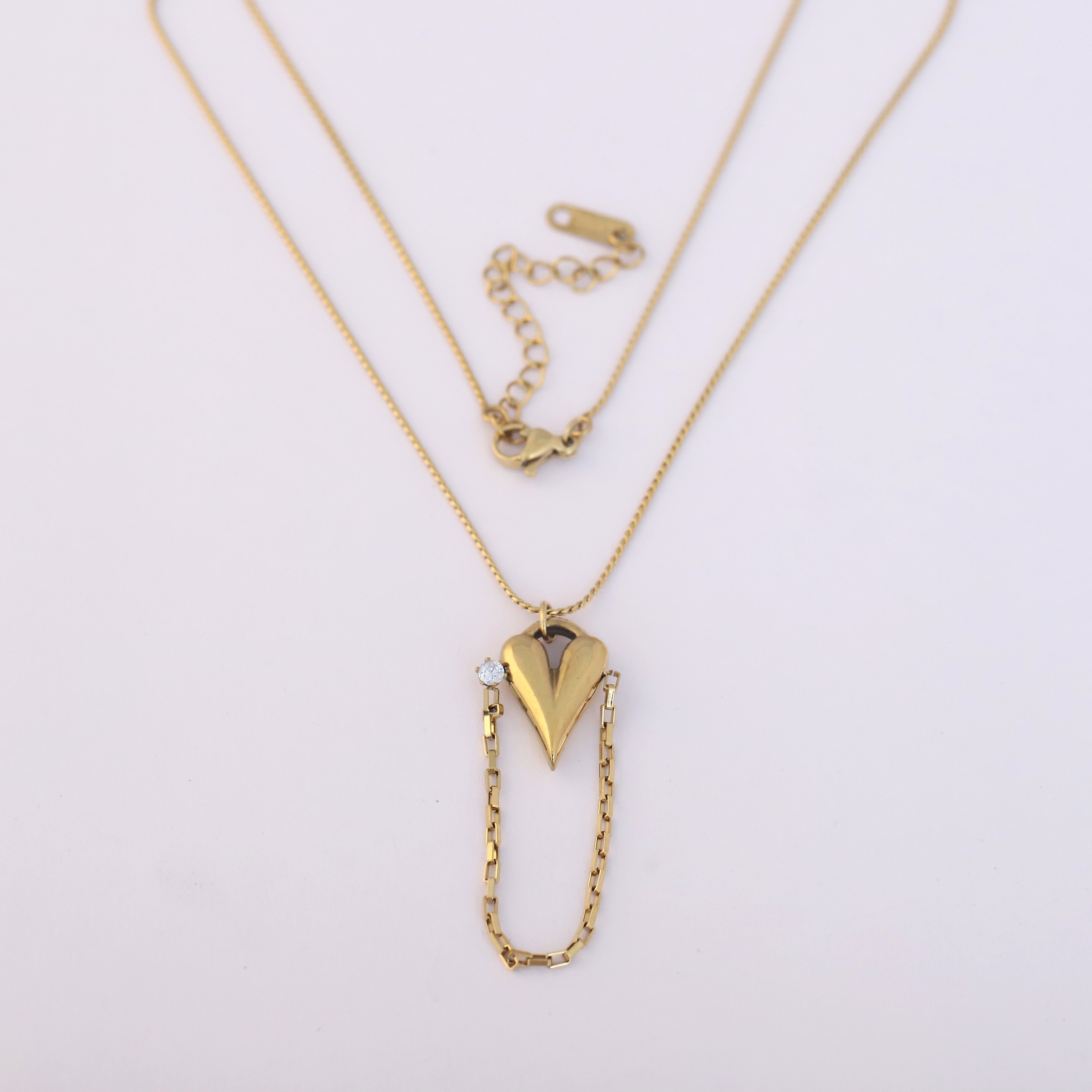 Heart Charm Chain Gold Plated – Single Layer, Anti-Tarnish, Waterproof, Minimalist Style (GOLD)