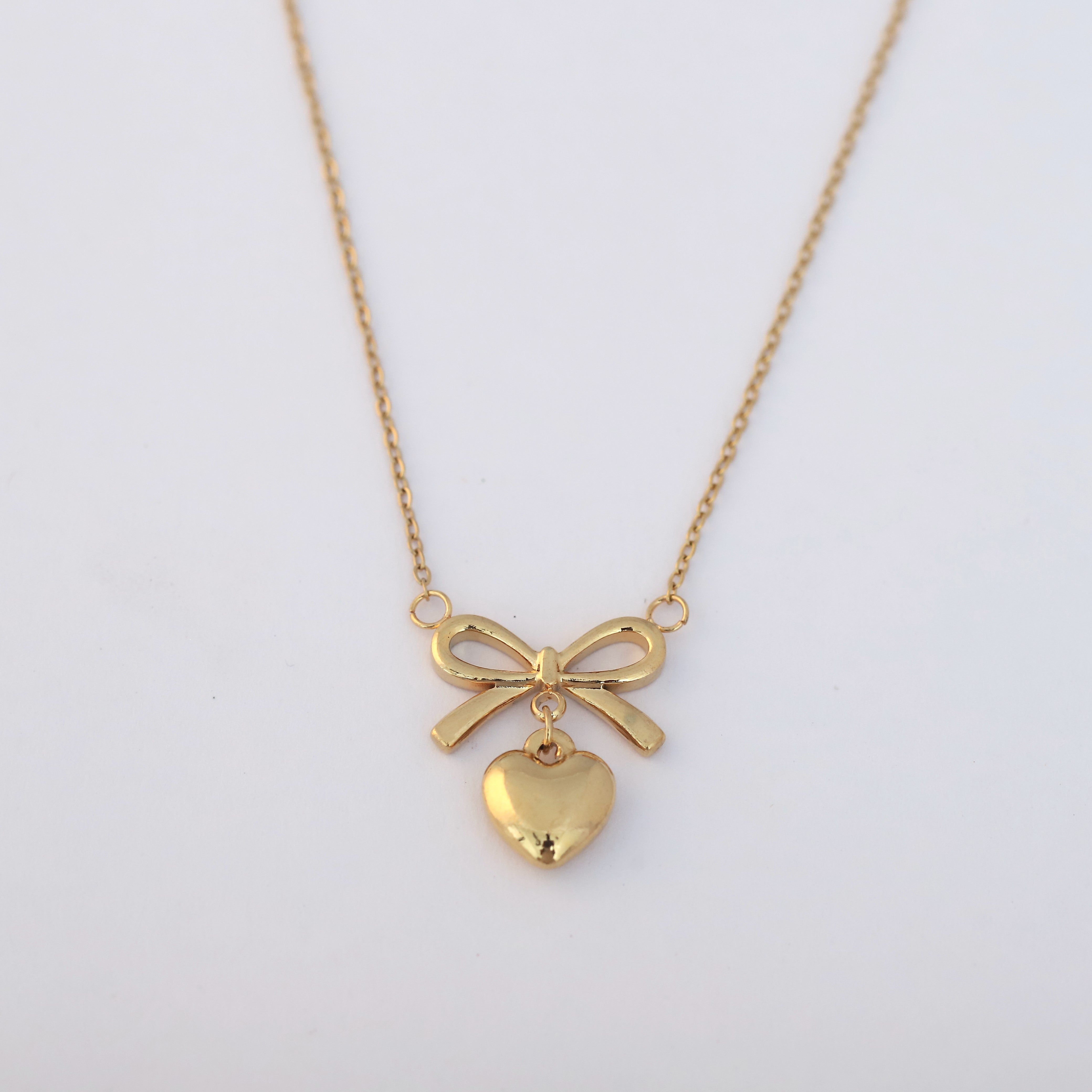 Heart Charm Chain Gold Plated – Single Layer, Anti-Tarnish, Waterproof, Minimalist Style (GOLD)