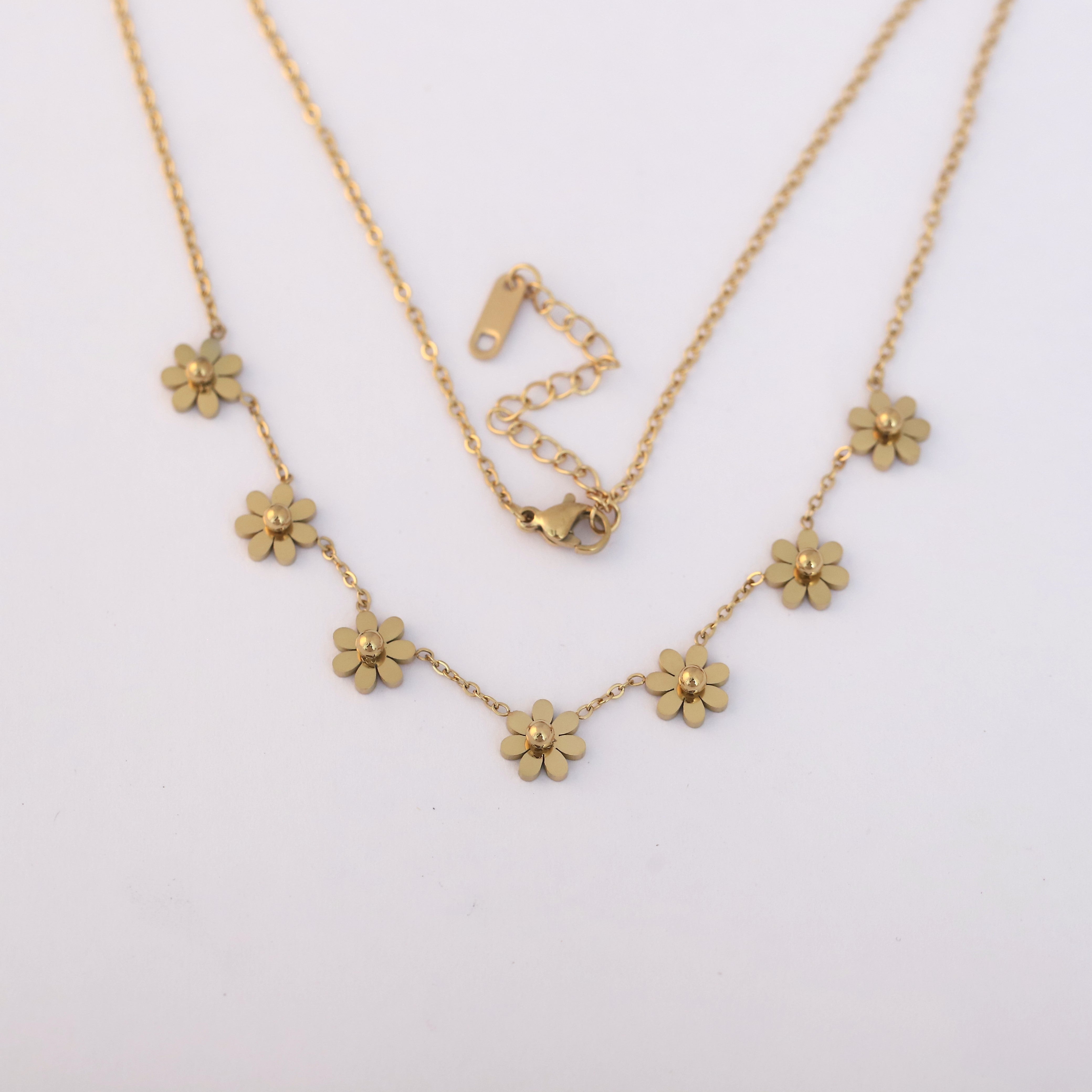 Flower Charm Chain Gold Plated – Single Layer, Anti-Tarnish, Waterproof, Minimalist Style (GOLD)