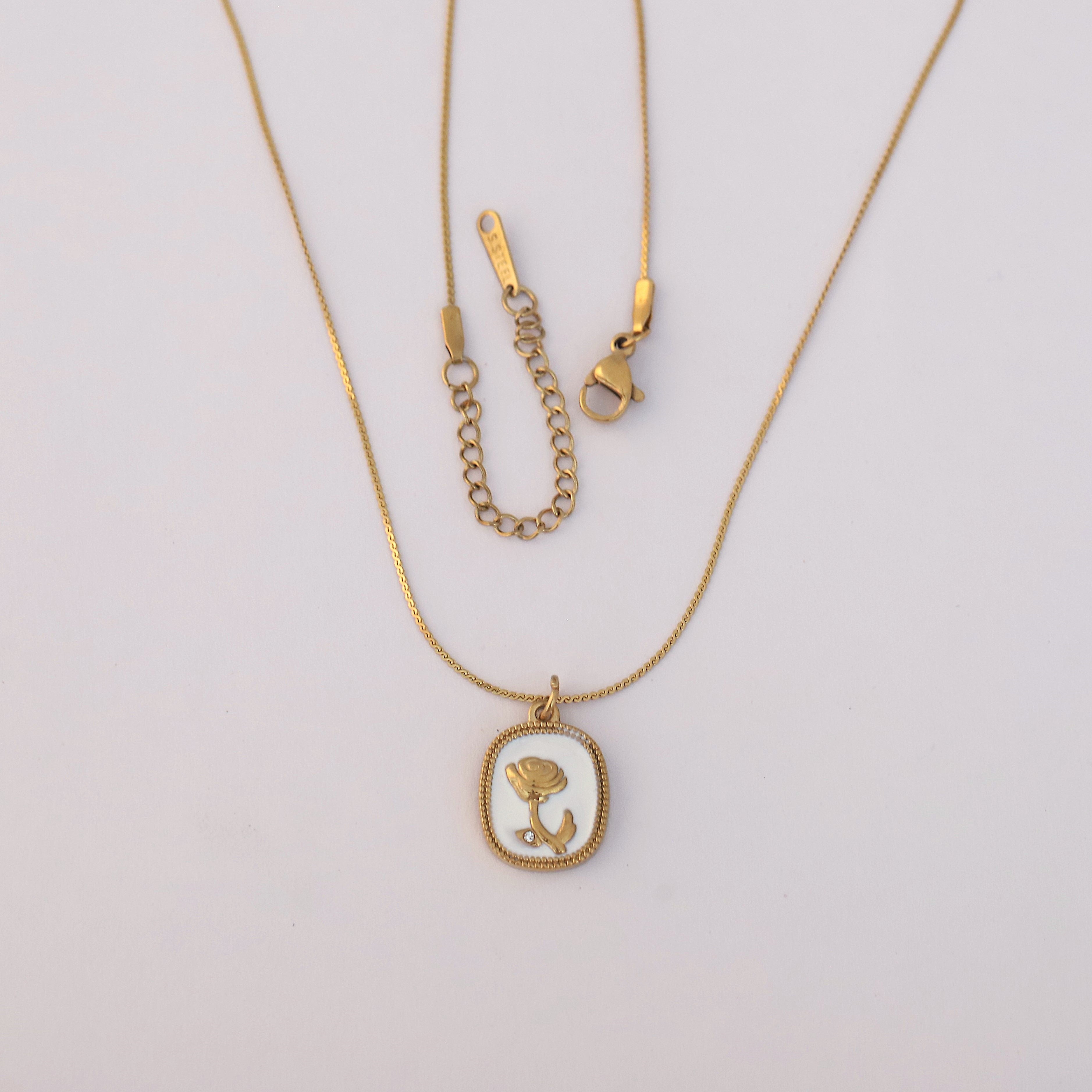 Rose Charm Chain Gold Plated – Single Layer, Anti-Tarnish, Waterproof, Minimalist Style (GOLD)