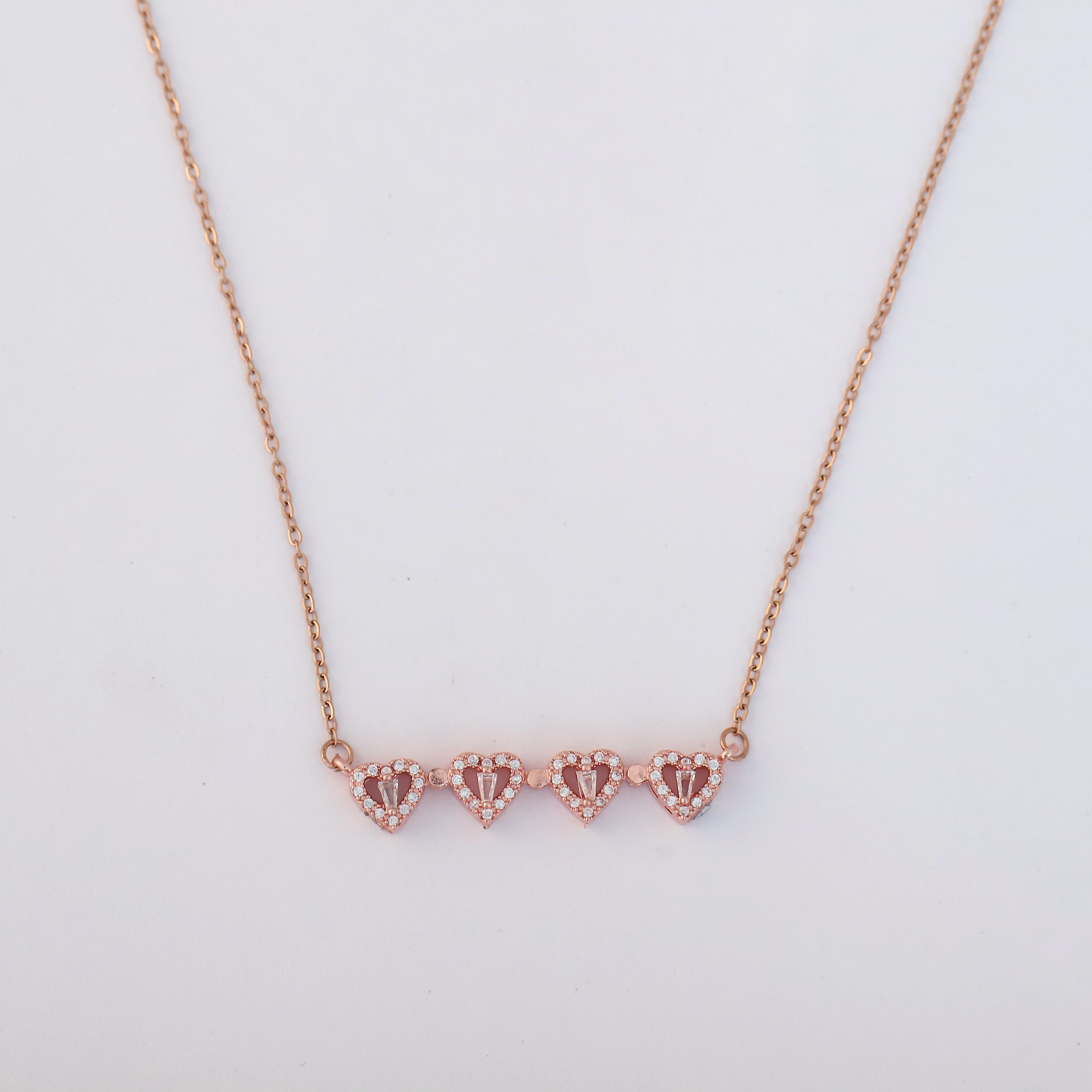 Flower Magnetic Chain Gold Plated – Single Layer, Anti-Tarnish, Waterproof, Minimalist Style (ROSE GOLD)