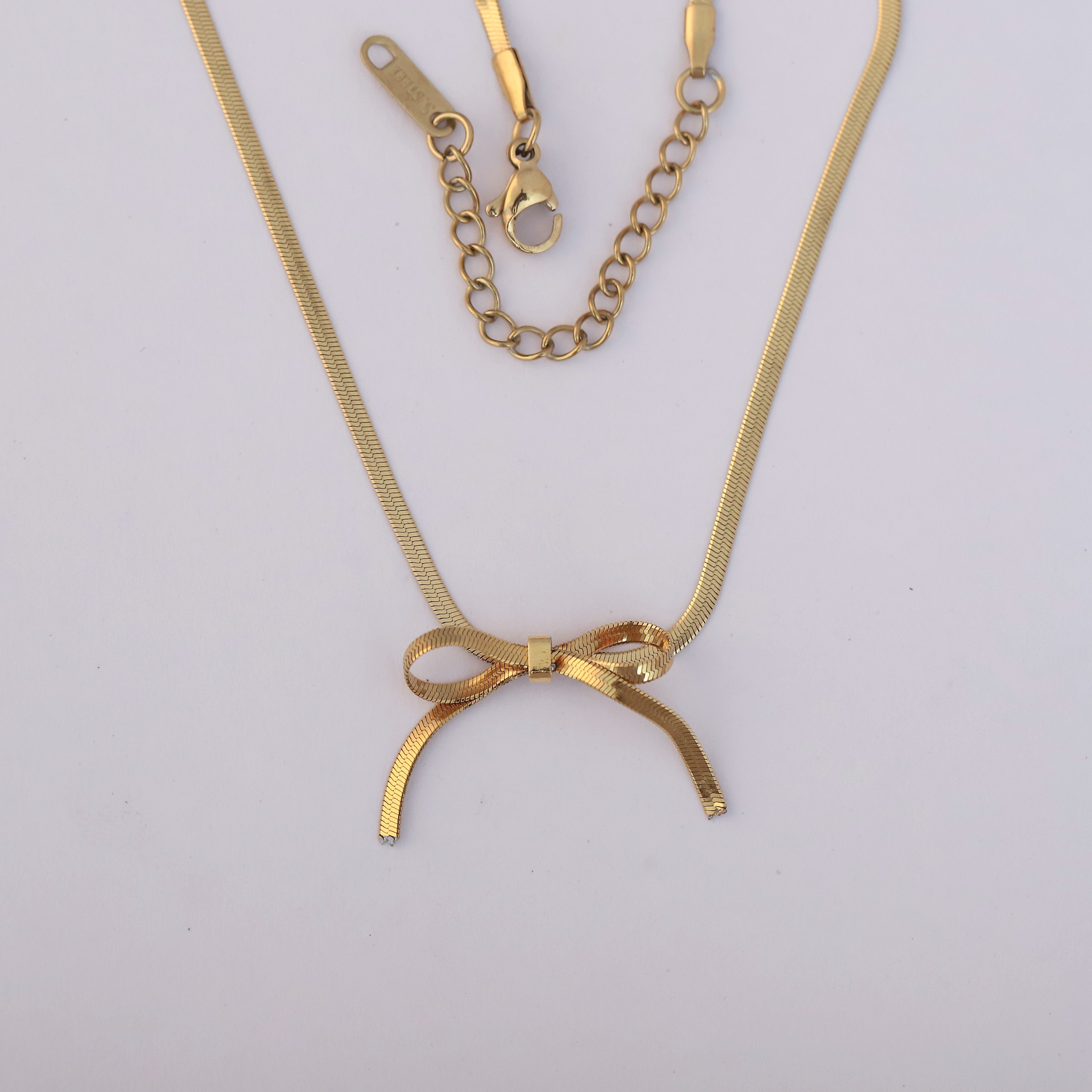 Bow Chain Gold Plated – Single Layer, Anti-Tarnish, Waterproof, Minimalist Style (GOLD)